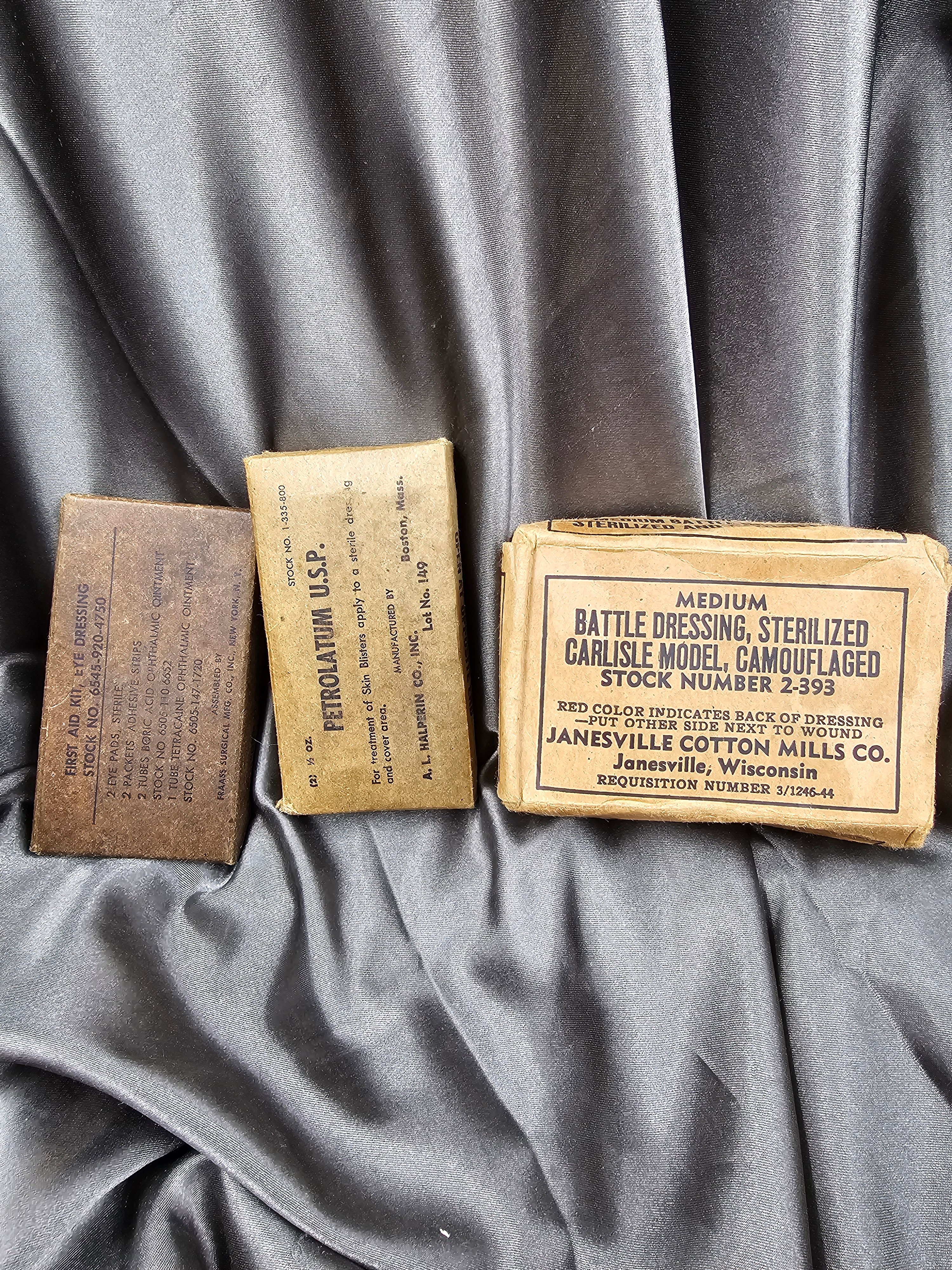 WWII US AIRBORNE GLIDER MEDICAL KIT — image 6