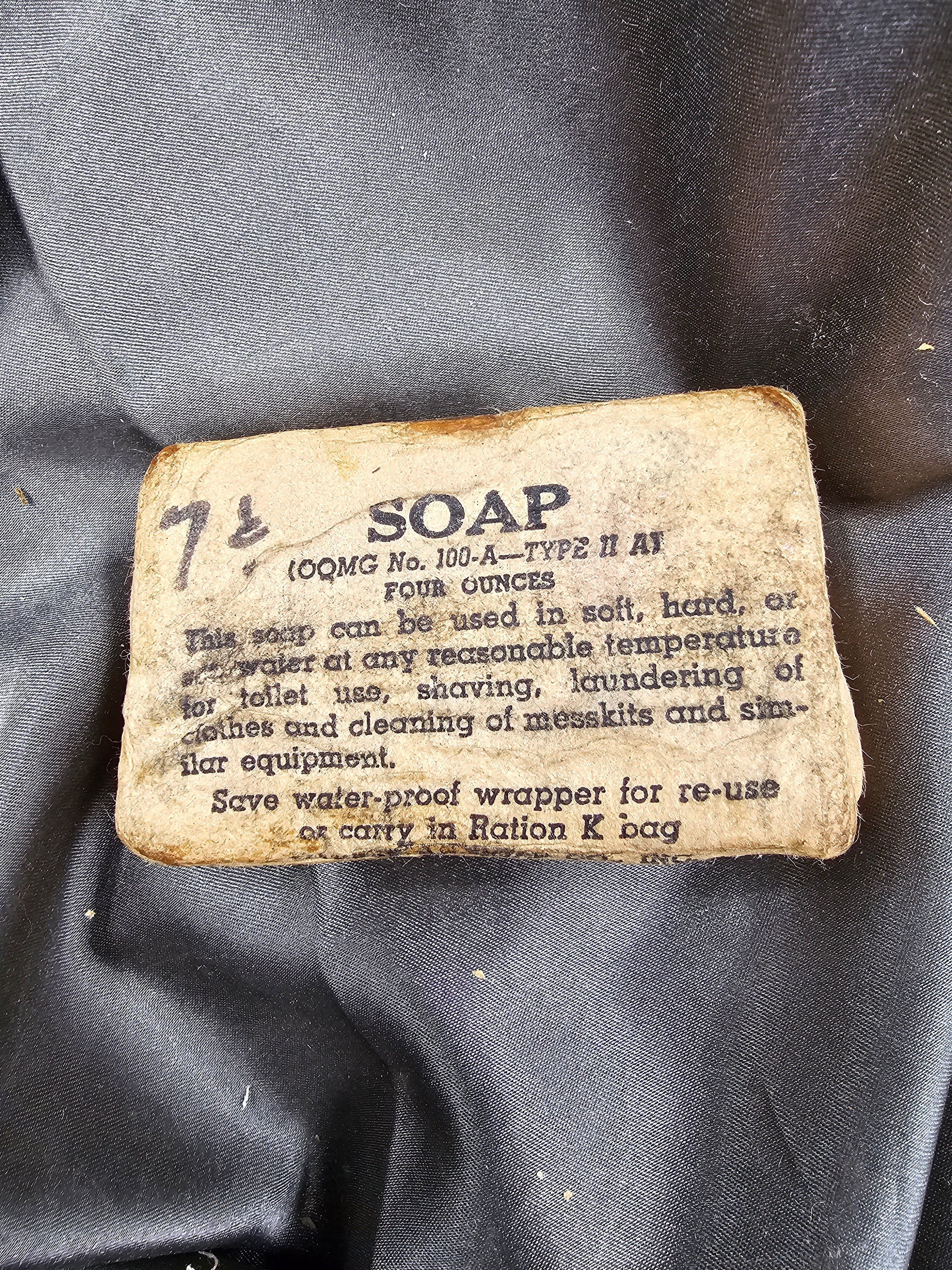 WWII US AIRBORNE GLIDER MEDICAL KIT — image 9