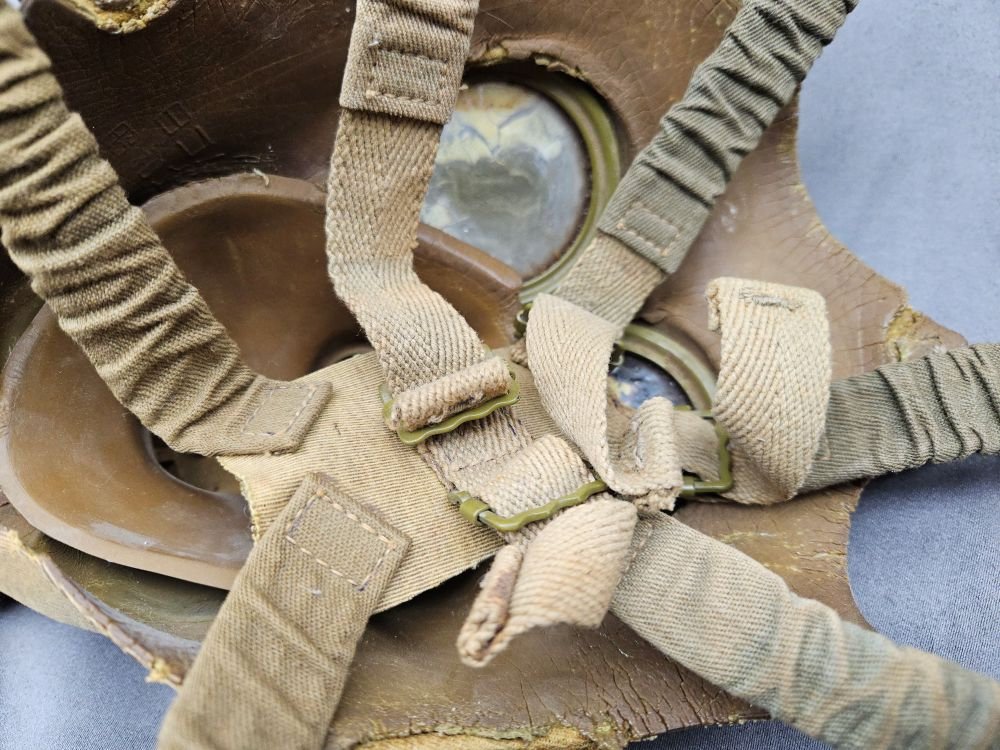 WWII Japanese Gas Mask — image 2