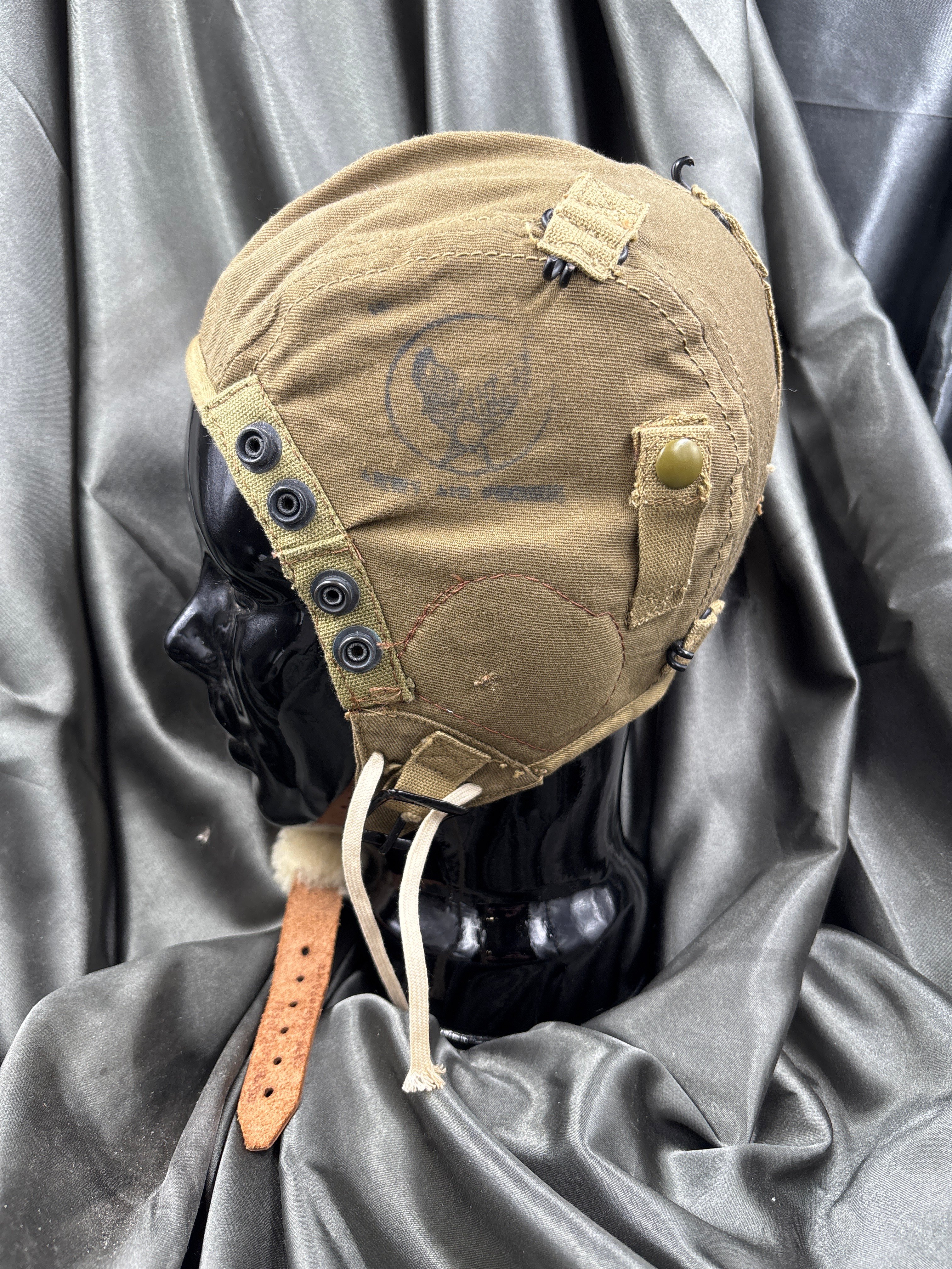 WWII AIR CORPS A-9 SUMMER FLIGHT HELMET SIZE MEDIUM — image 2