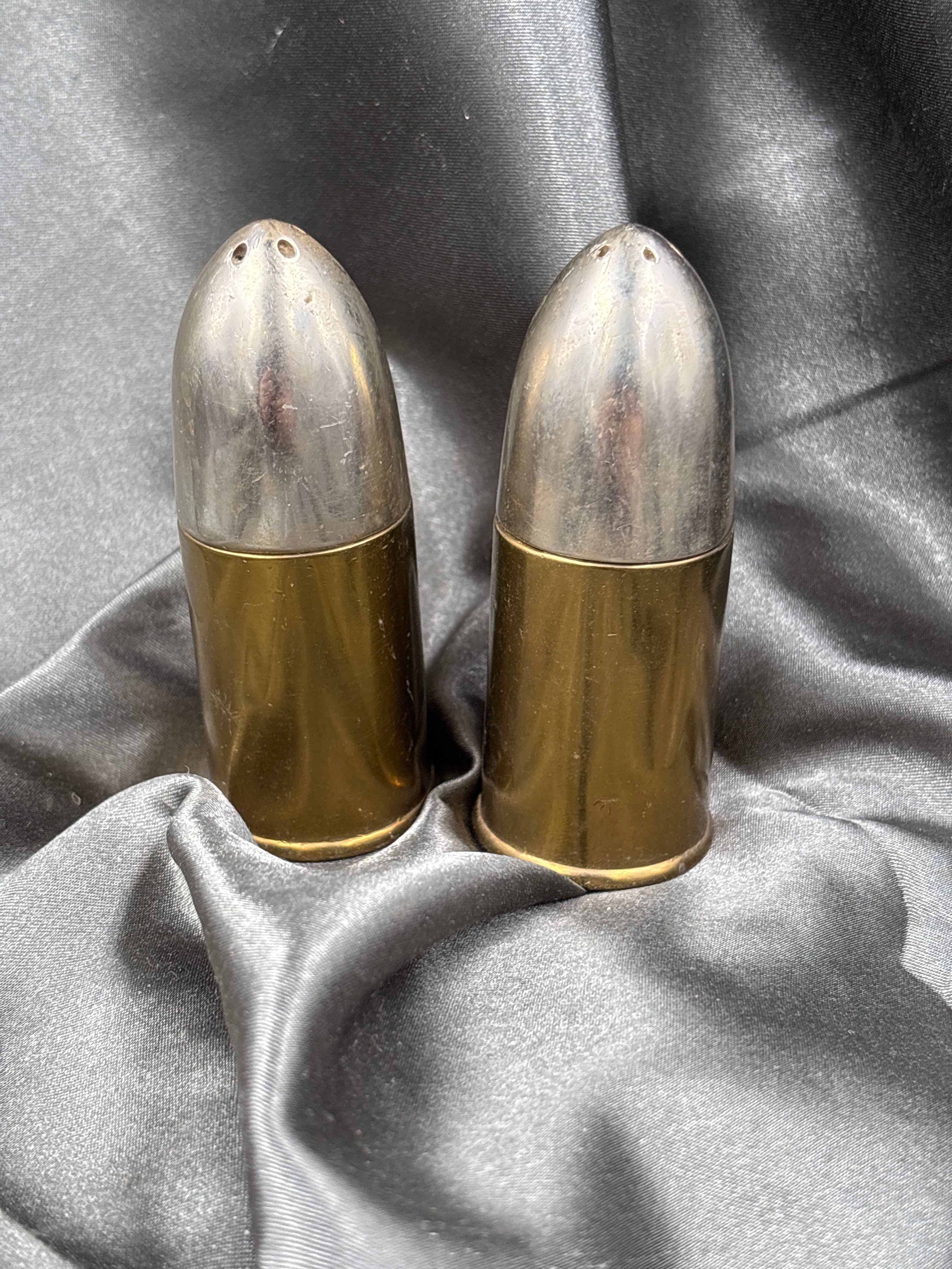 1940'S-1950'S FORT LEWIS SALT & PEPPER SHAKERS — image 2