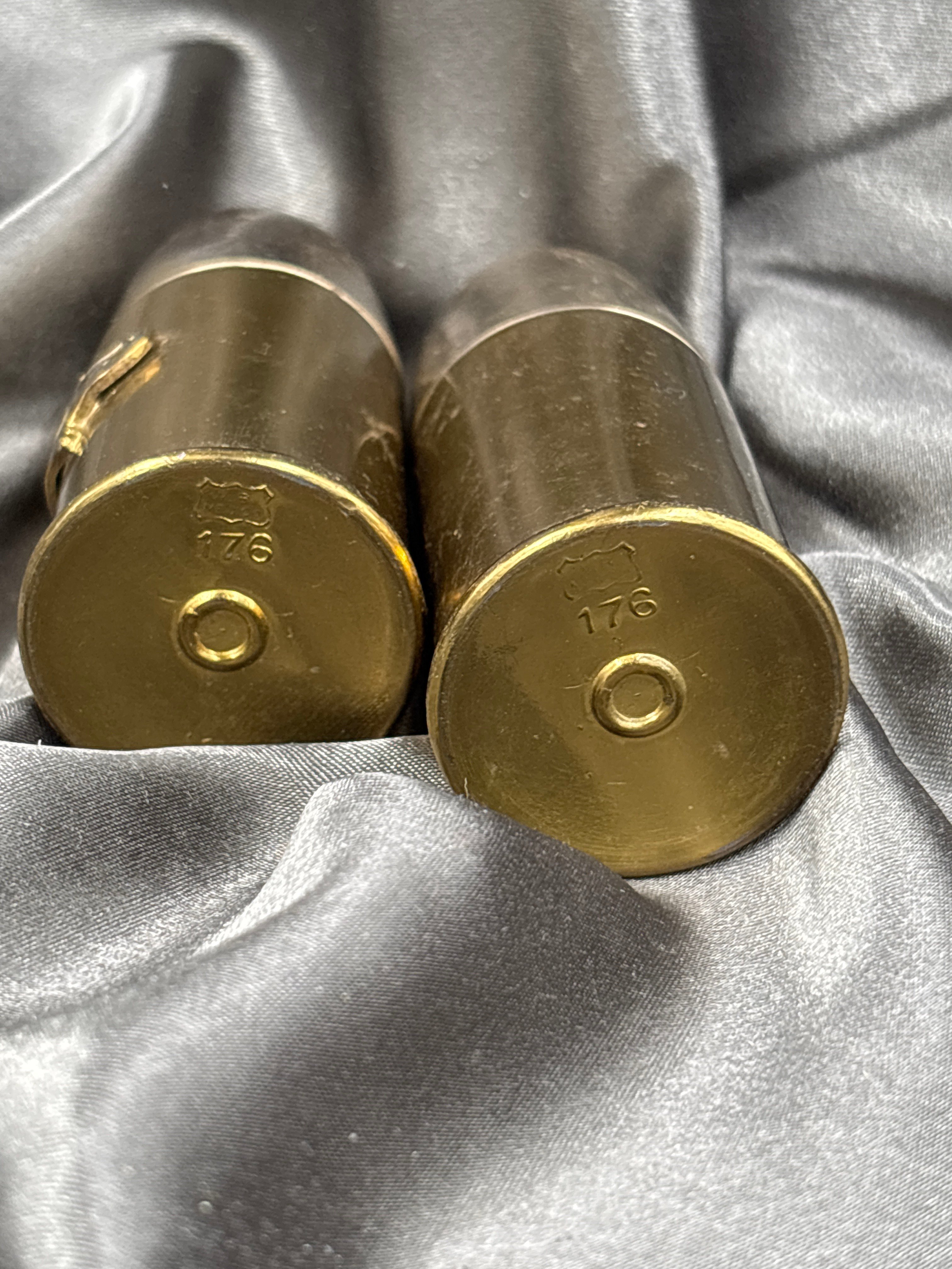 1940'S-1950'S FORT LEWIS SALT & PEPPER SHAKERS — image 3