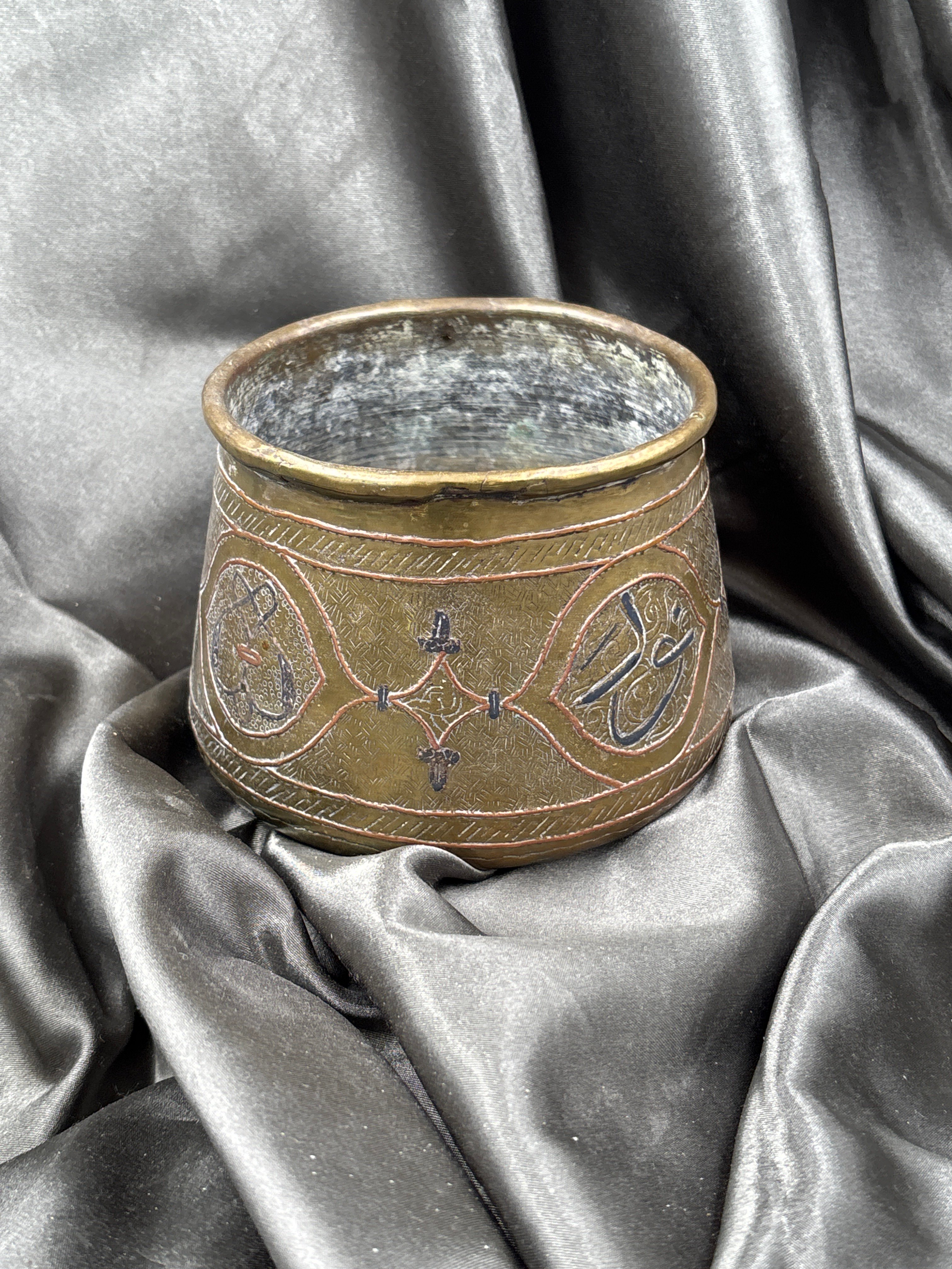 WWI SHELL SOUVENIR TRENCH ART VASE — image 2