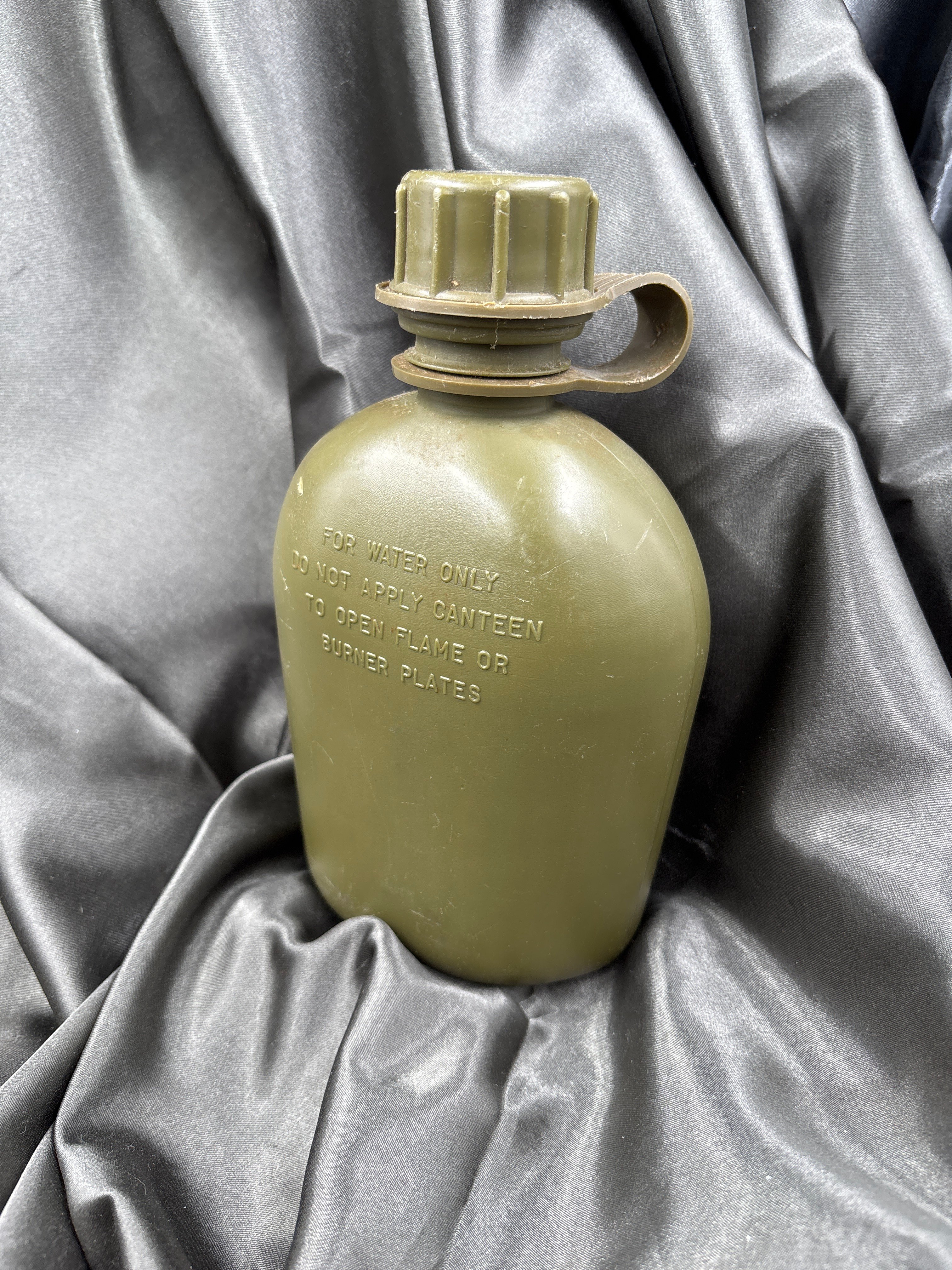 VIETNAM WAR ERA CANTEEN — image 3