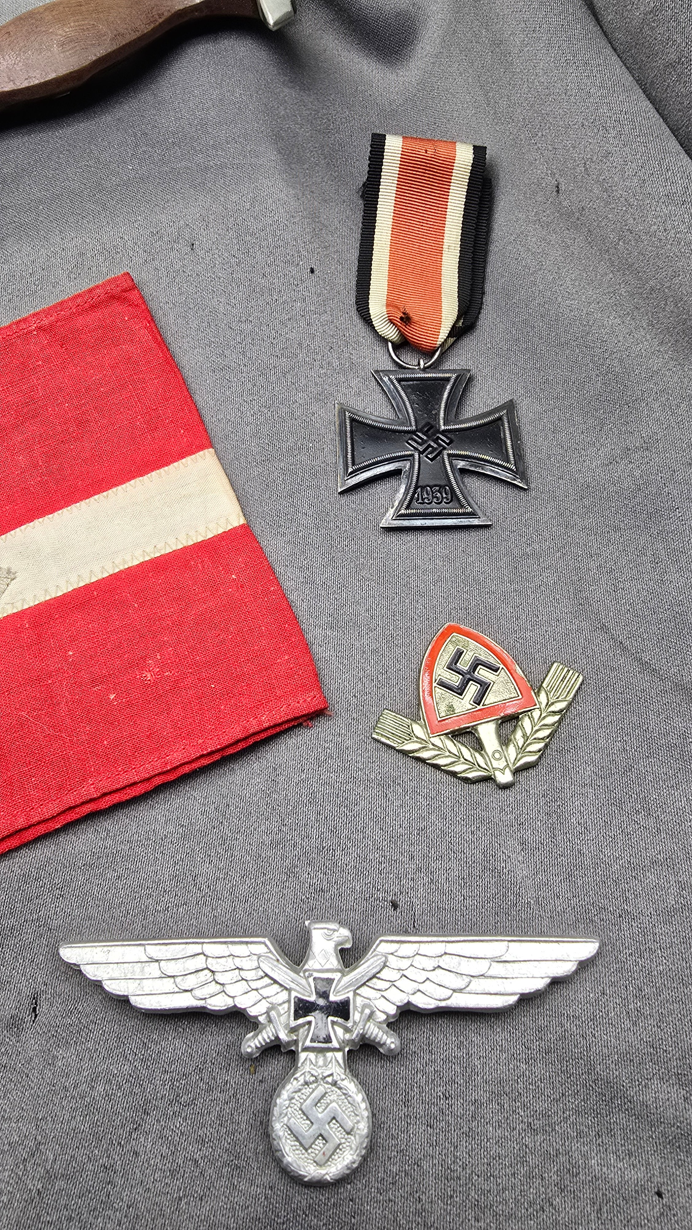 SA Dagger GI Veteran Grouping — image 7