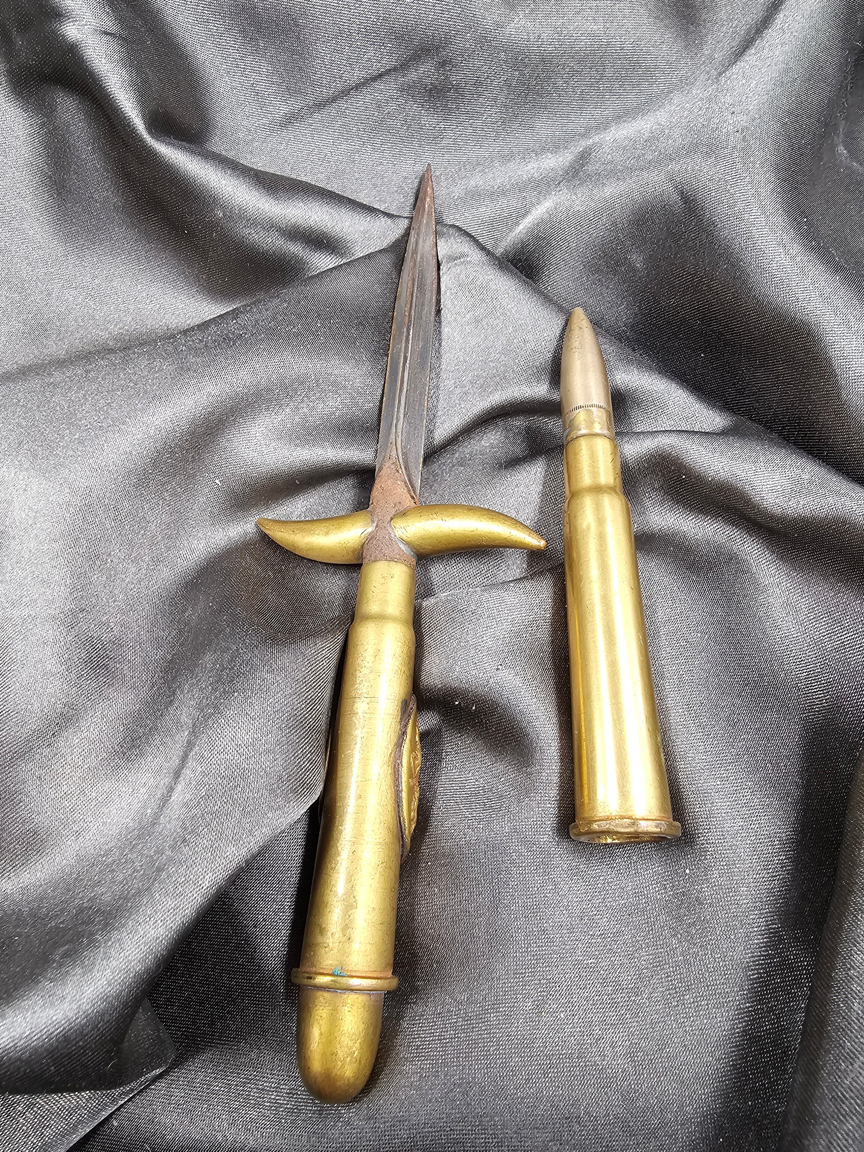 WWII ERA BRITISH TRENCH ART LETTER OPENER — image 3