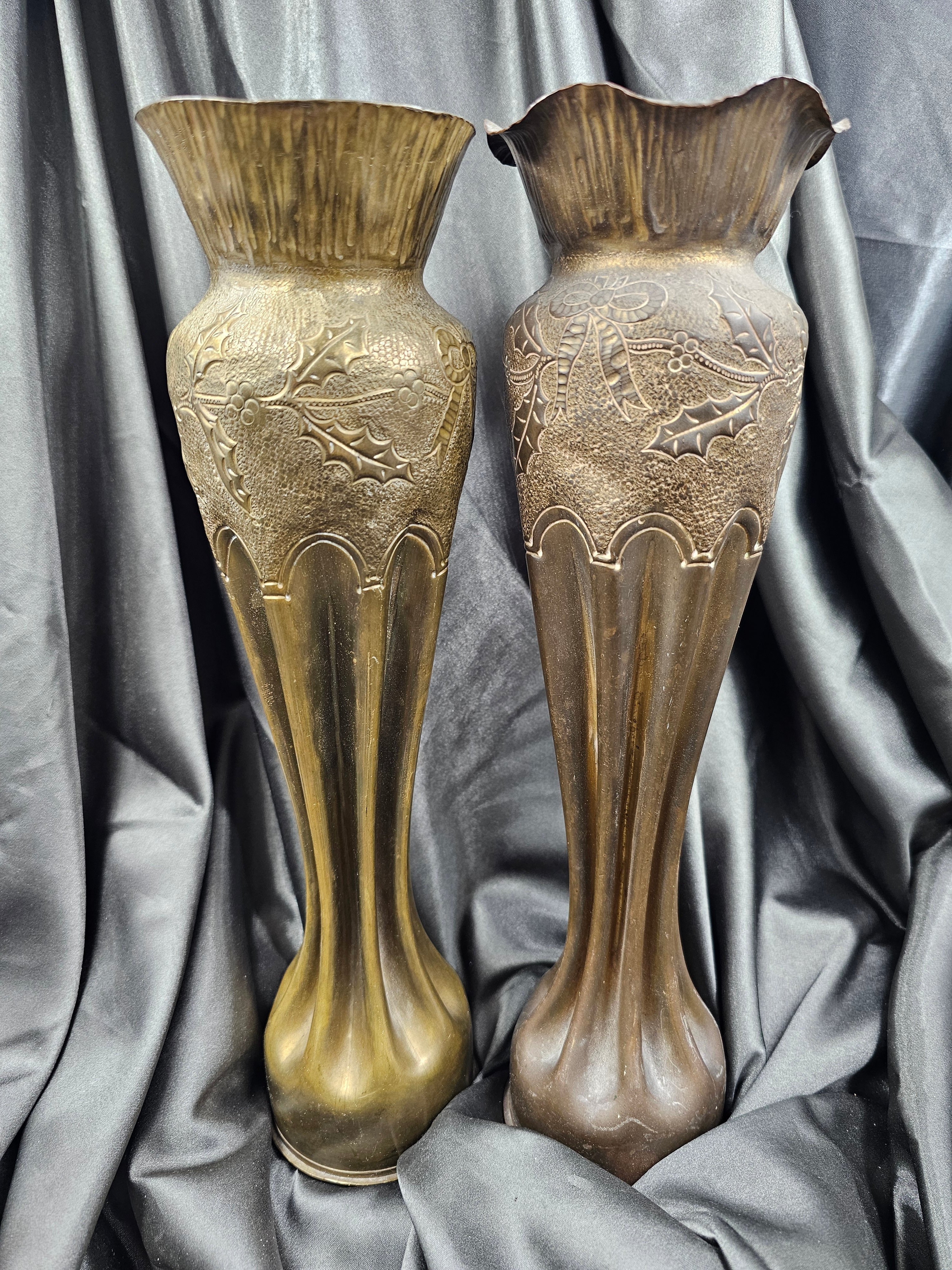 WWI TRENCH ART SET OF CHRISTMAS DECORATED SHELL — image 2