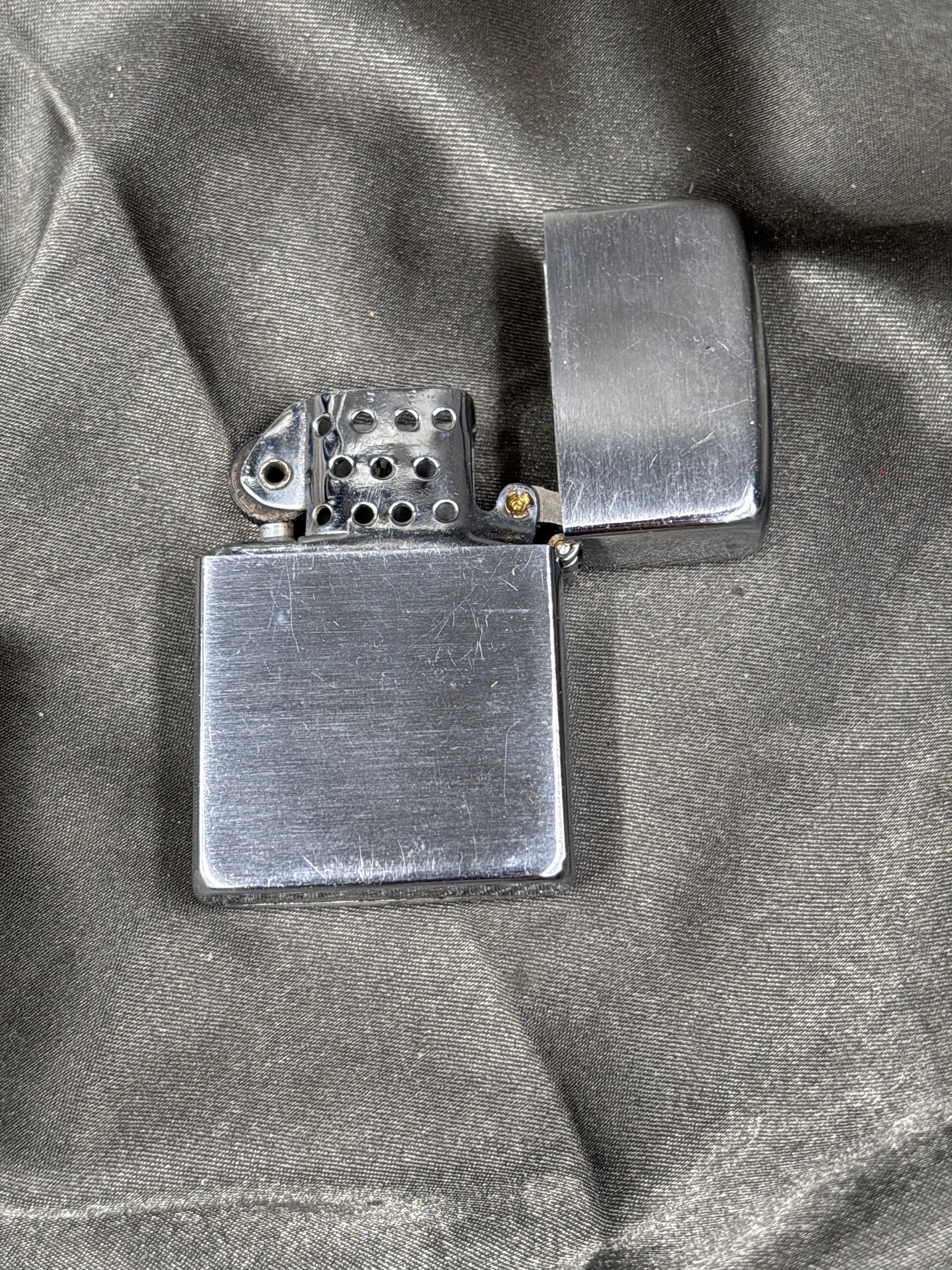 1950's PENGUIN MILITARY LIGHTER — image 2