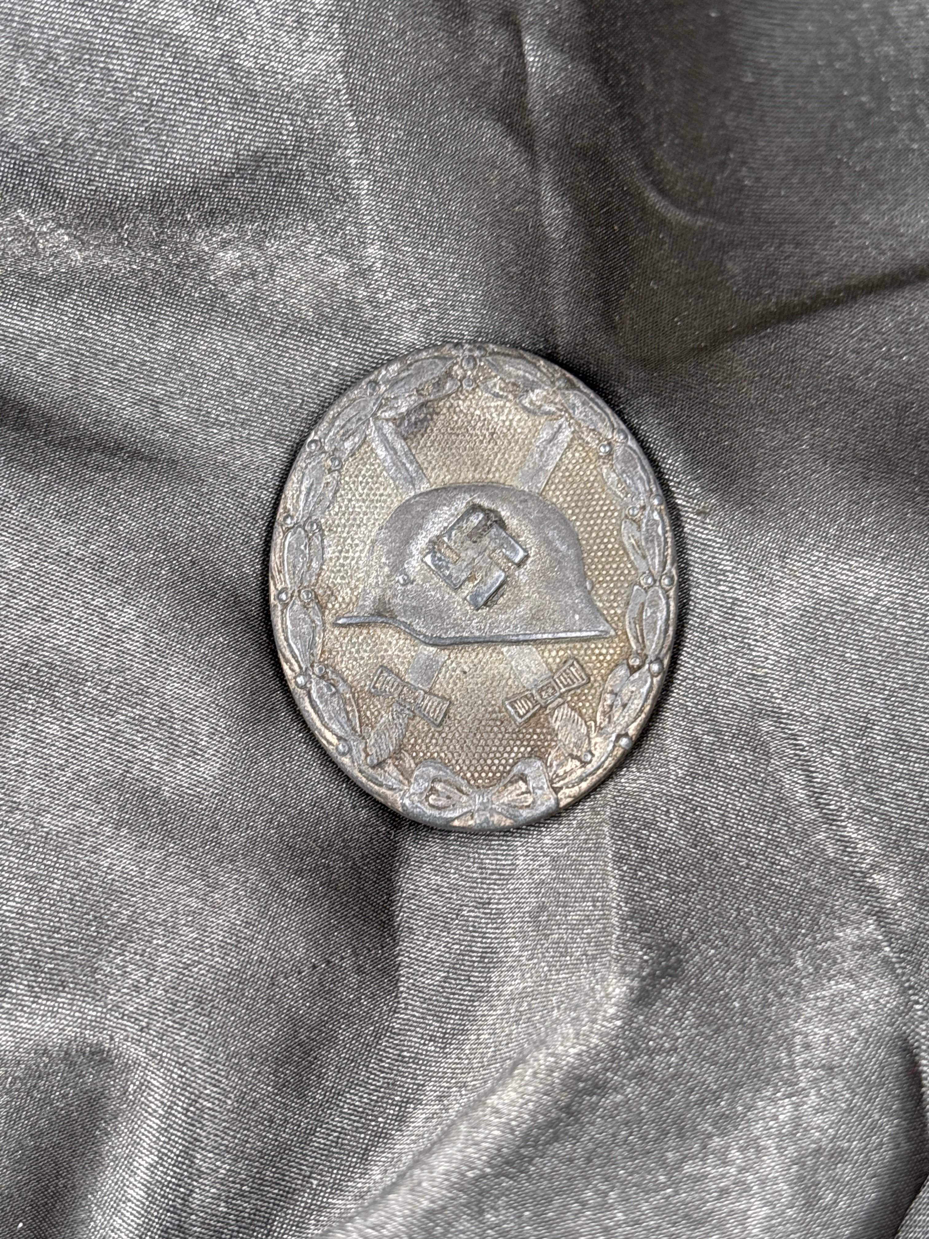 WWII GERMAN SILVER WOUND BADGE