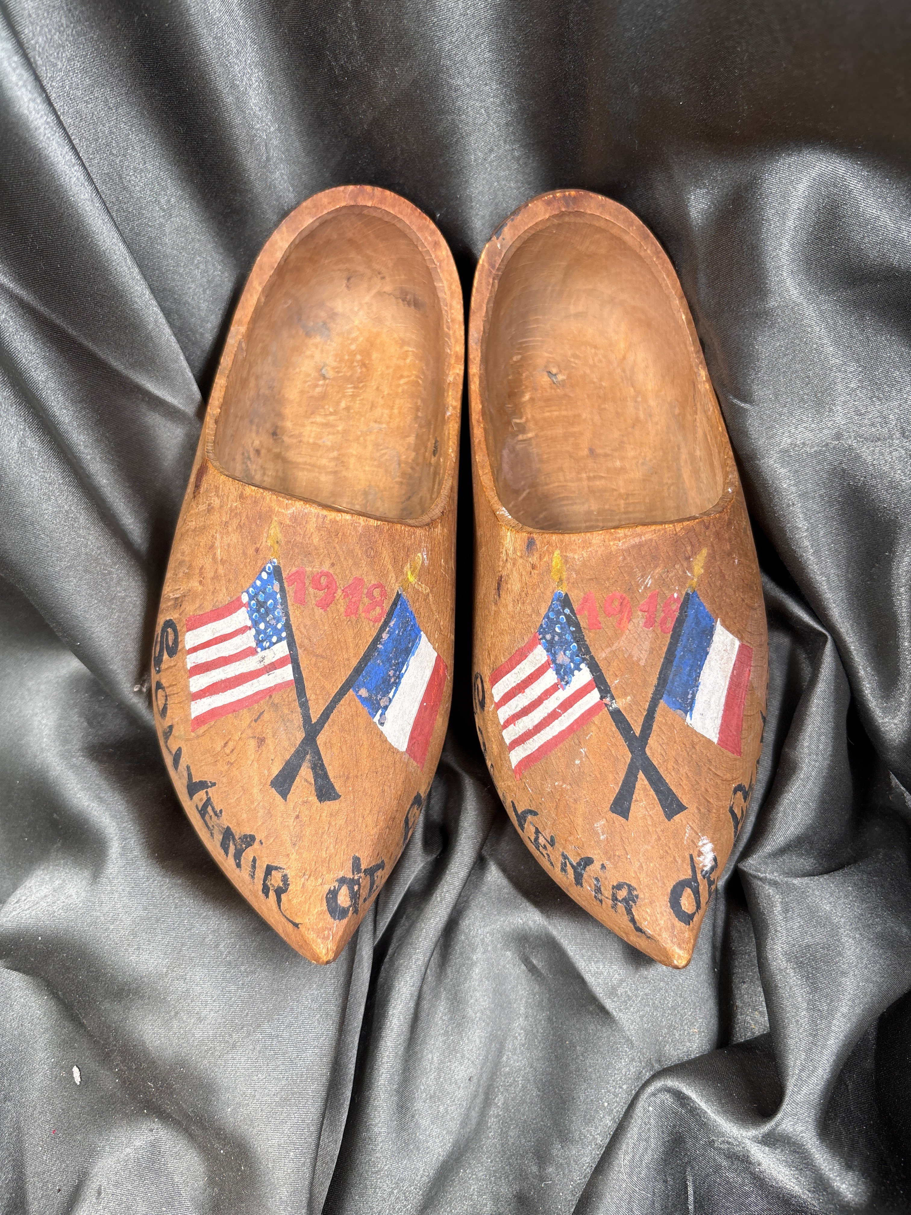 WWI SOUVENIR WOODEN SABOTS — image 2
