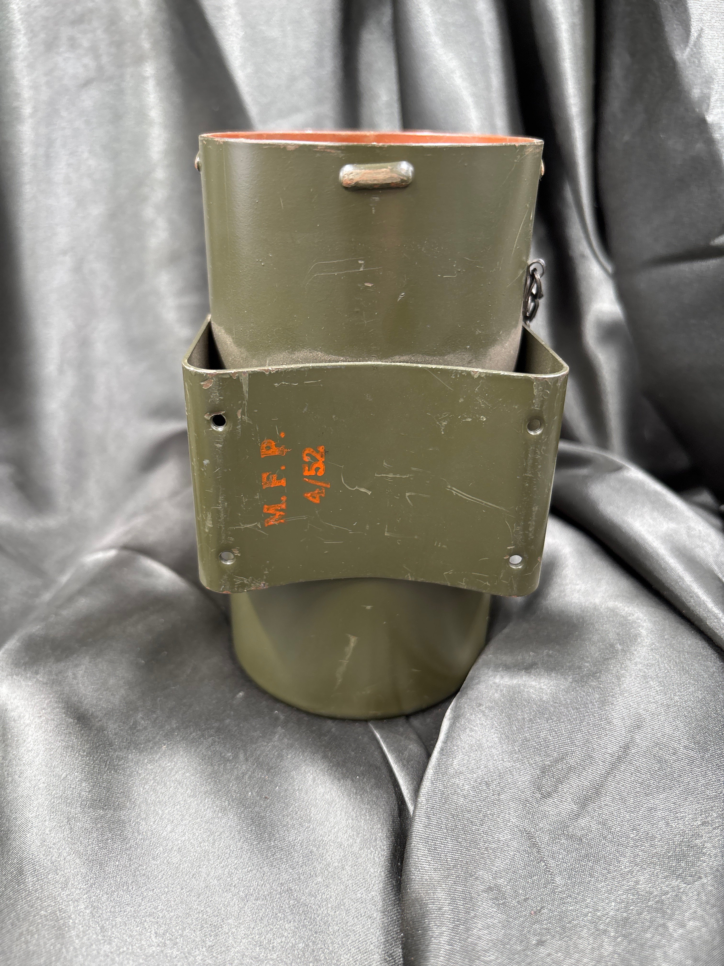 KOREAN WAR SIGNAL CORPS A-62 PHANTOM ANTENNA CANISTER ONLY — image 4