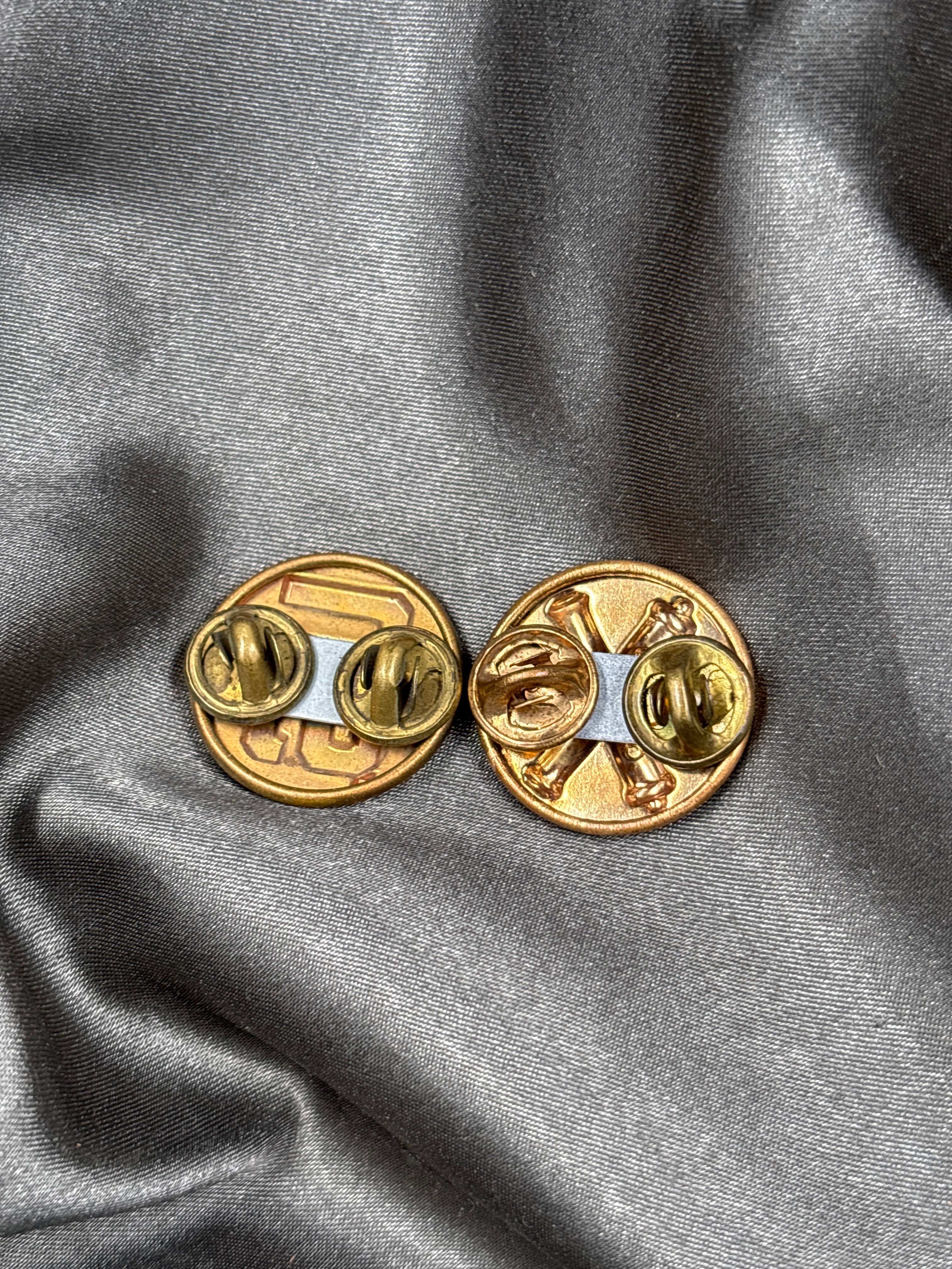 WWII US ENLISTED COAST ARTILLERY COLLAR DISCS — image 2