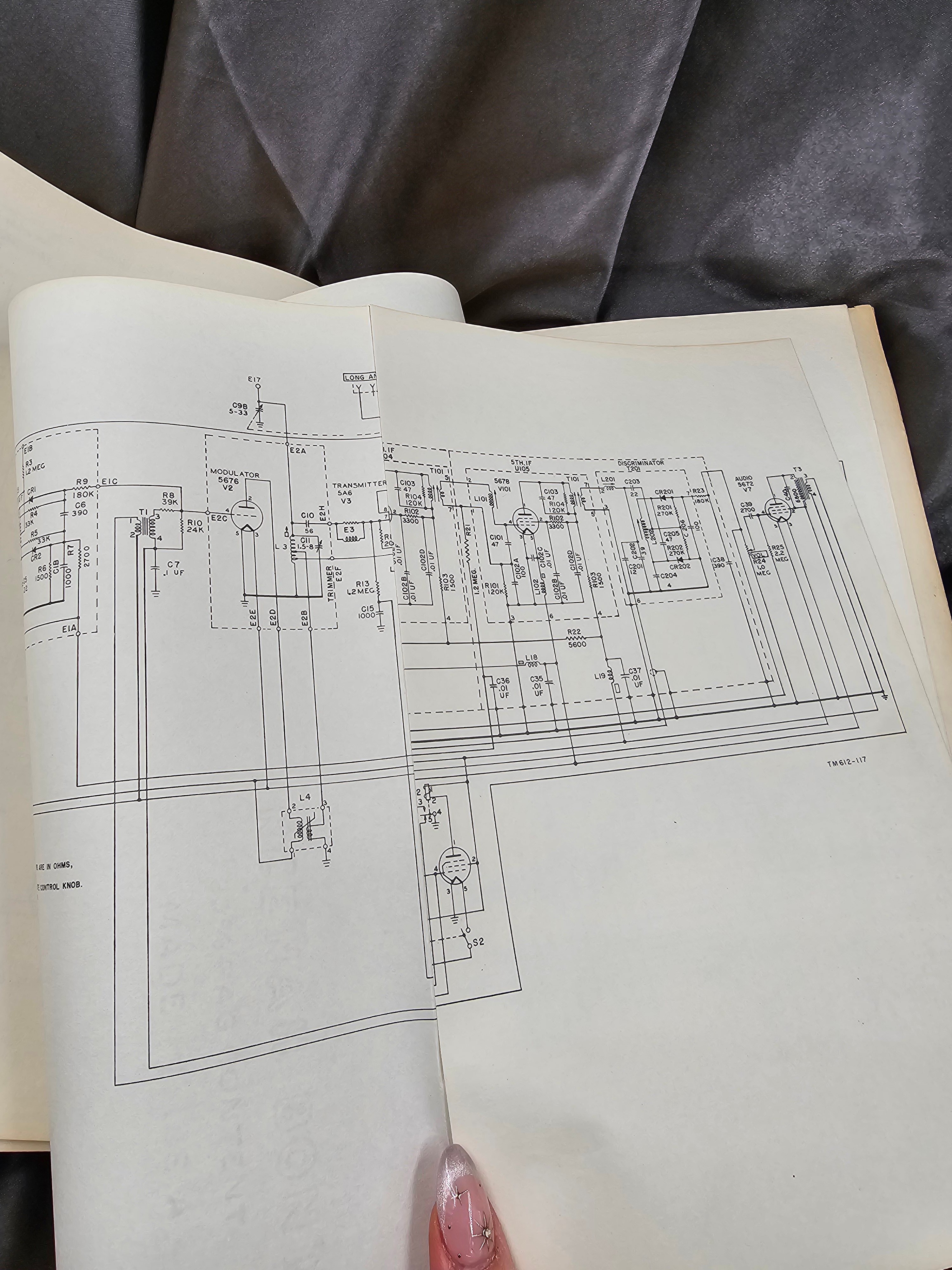 KOREAN WAR ERA RADIO SETS MANUAL — image 4