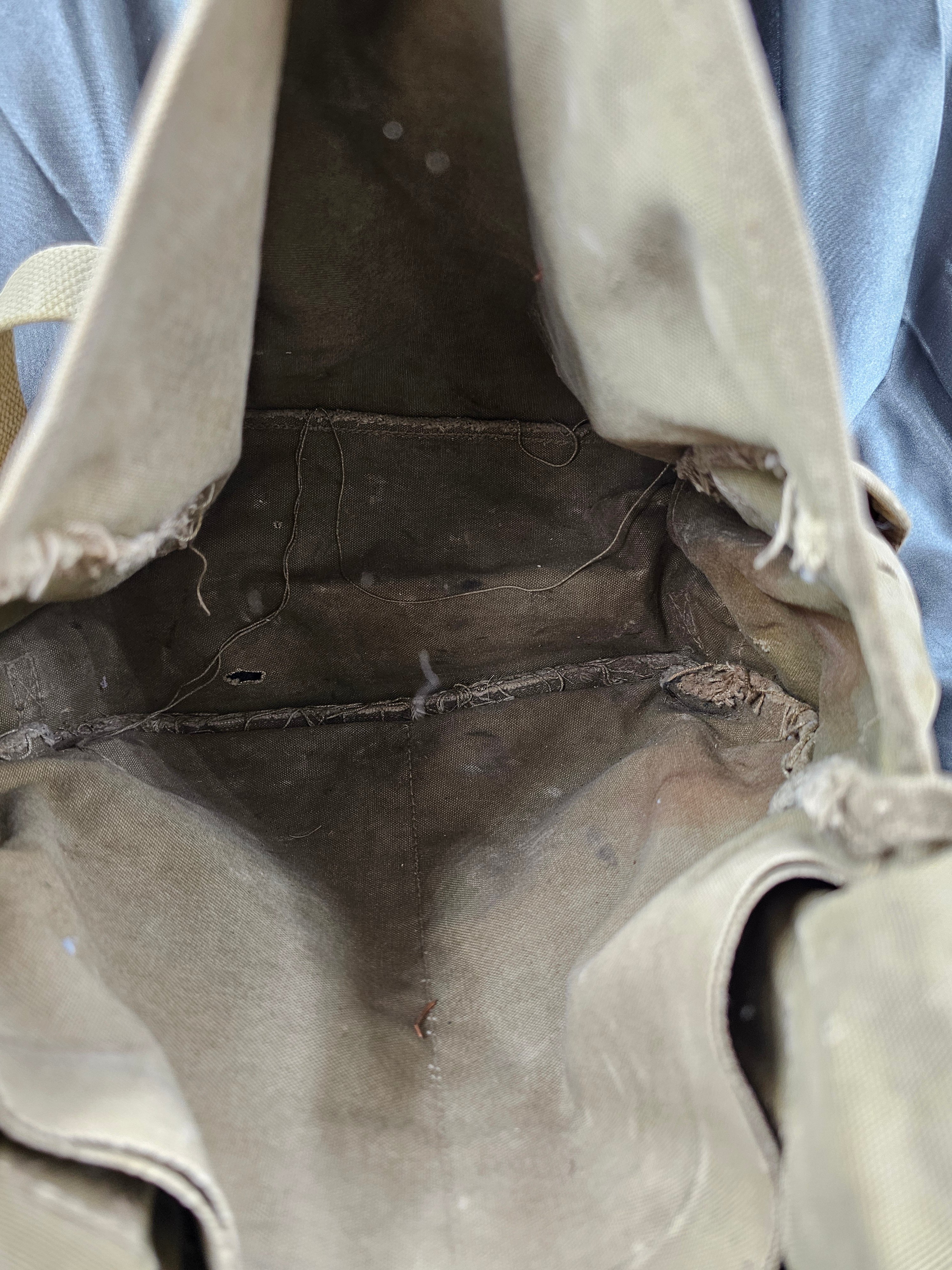 WWII ERA 1941 DATED MUSETTE BAG — image 6