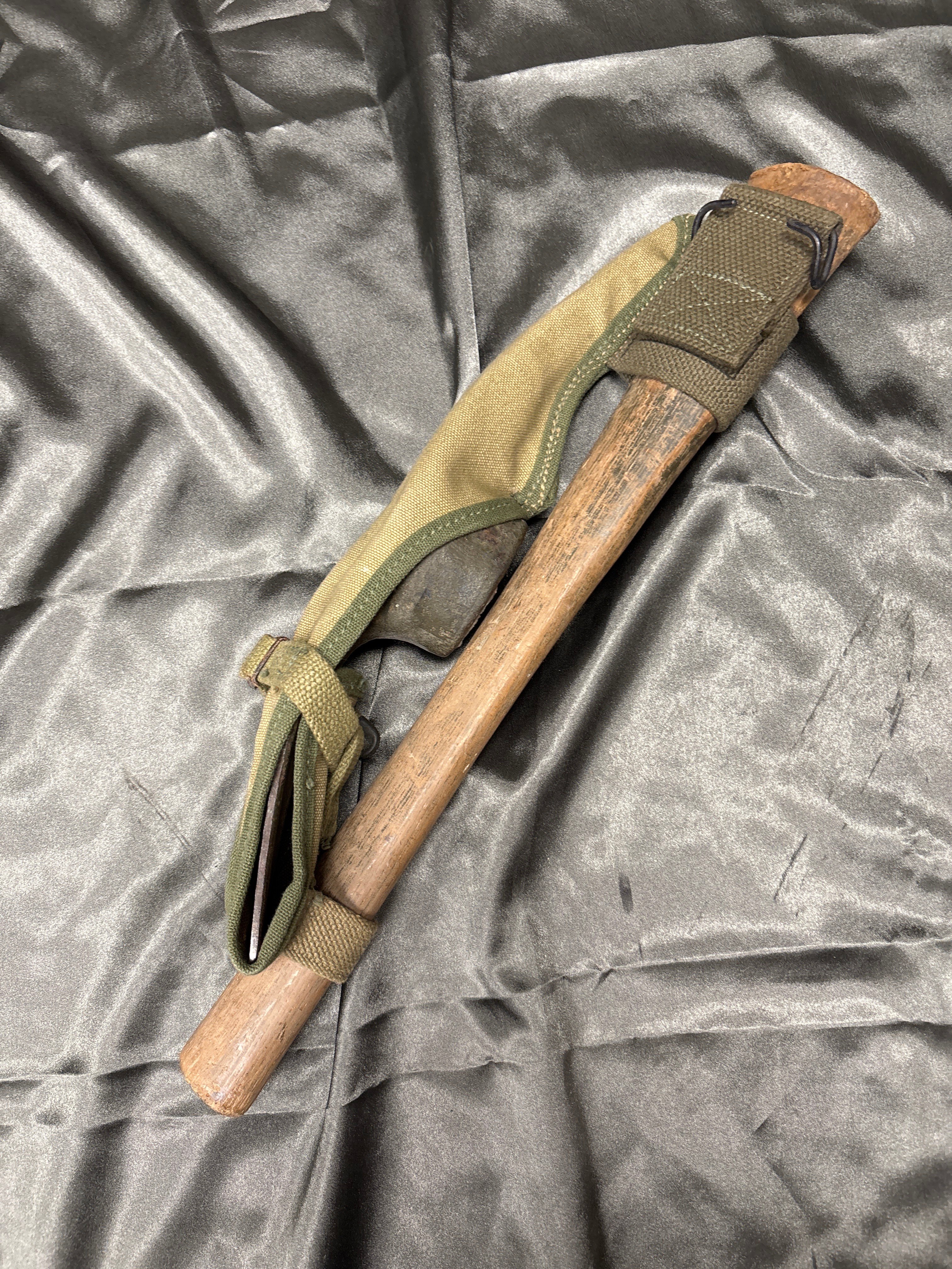 WWII US PICK MATTOCK — image 2