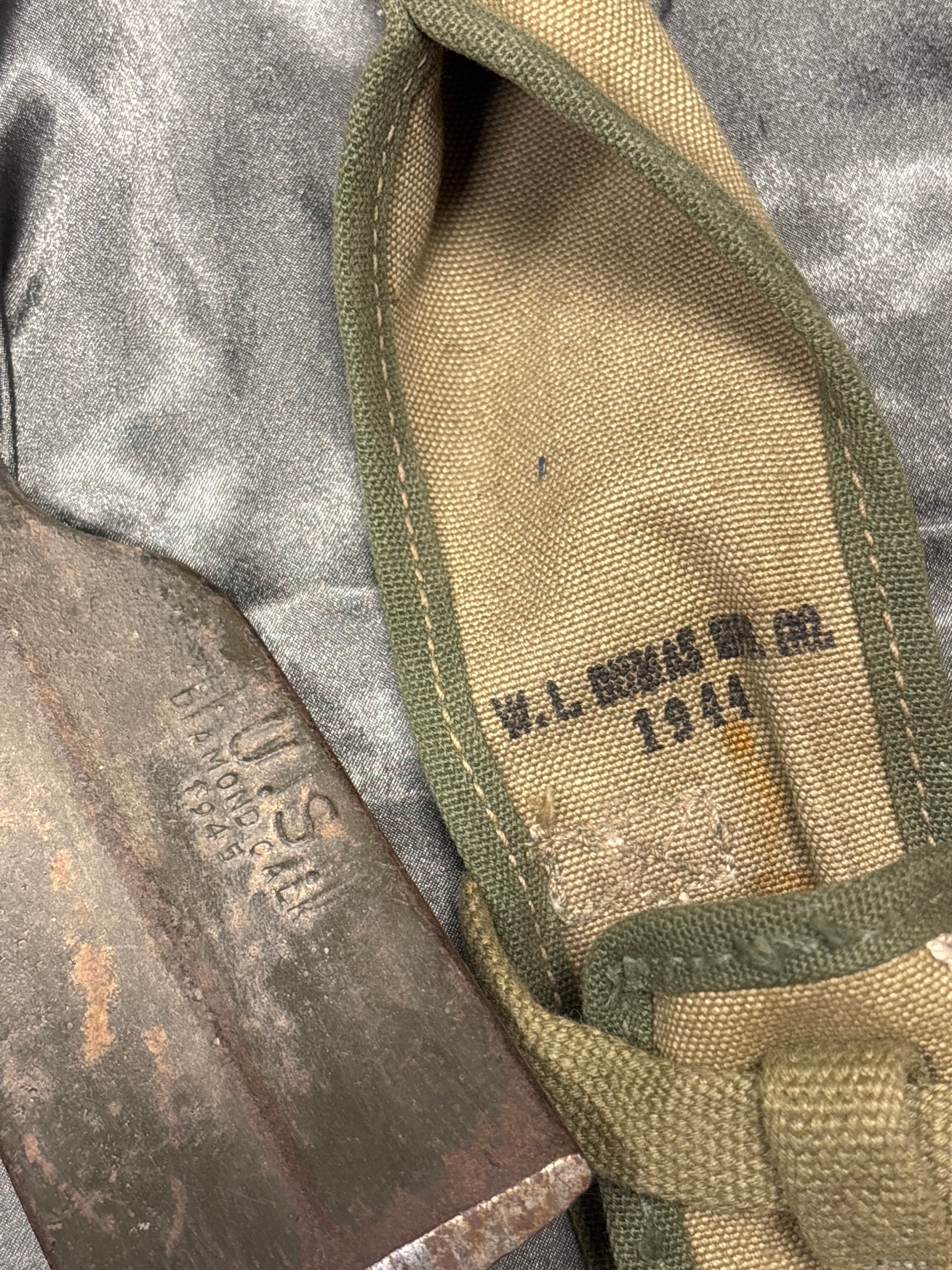 WWII US PICK MATTOCK — image 4