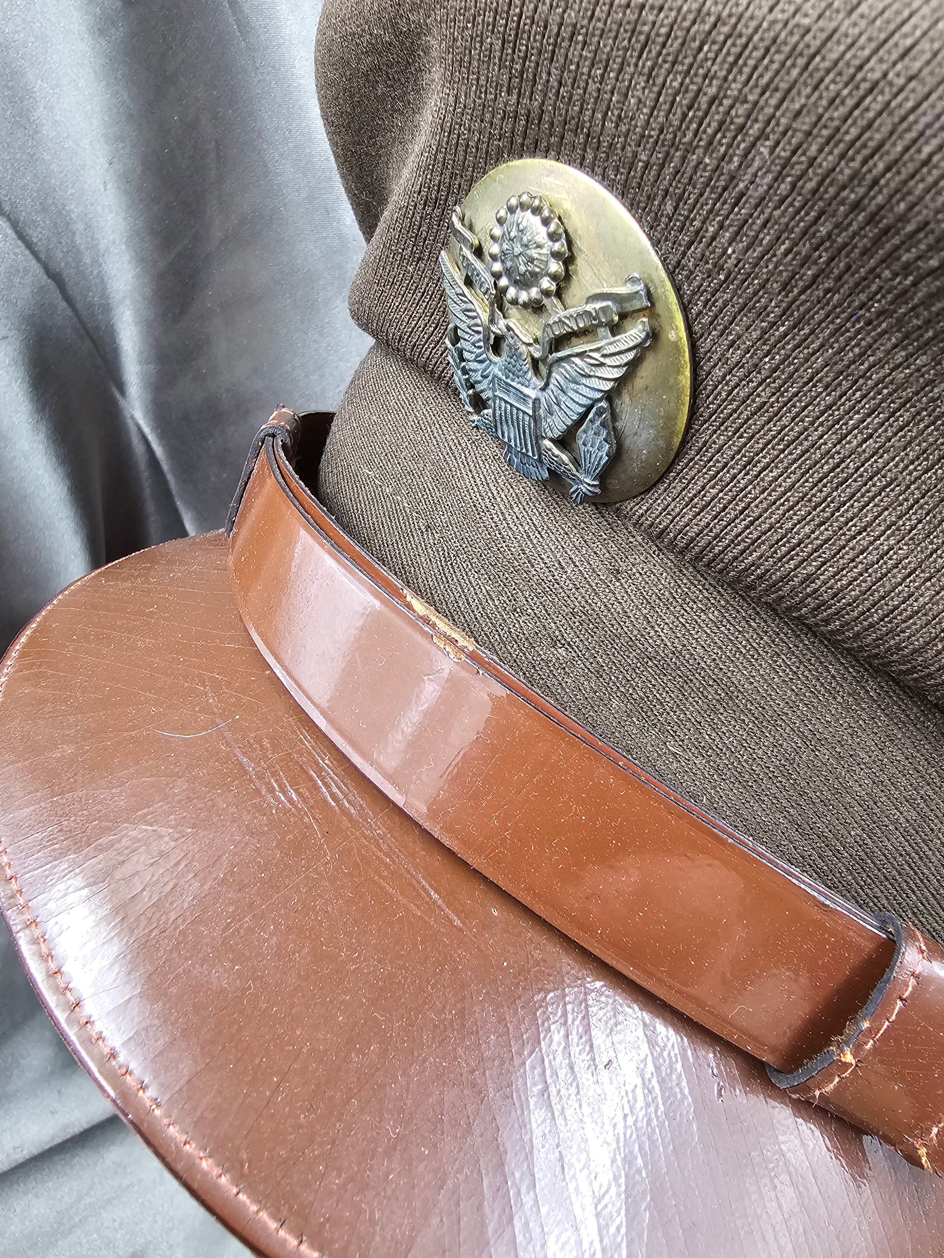 WWII US ENLISTED VISOR CAP SIZE 71/4 — image 2