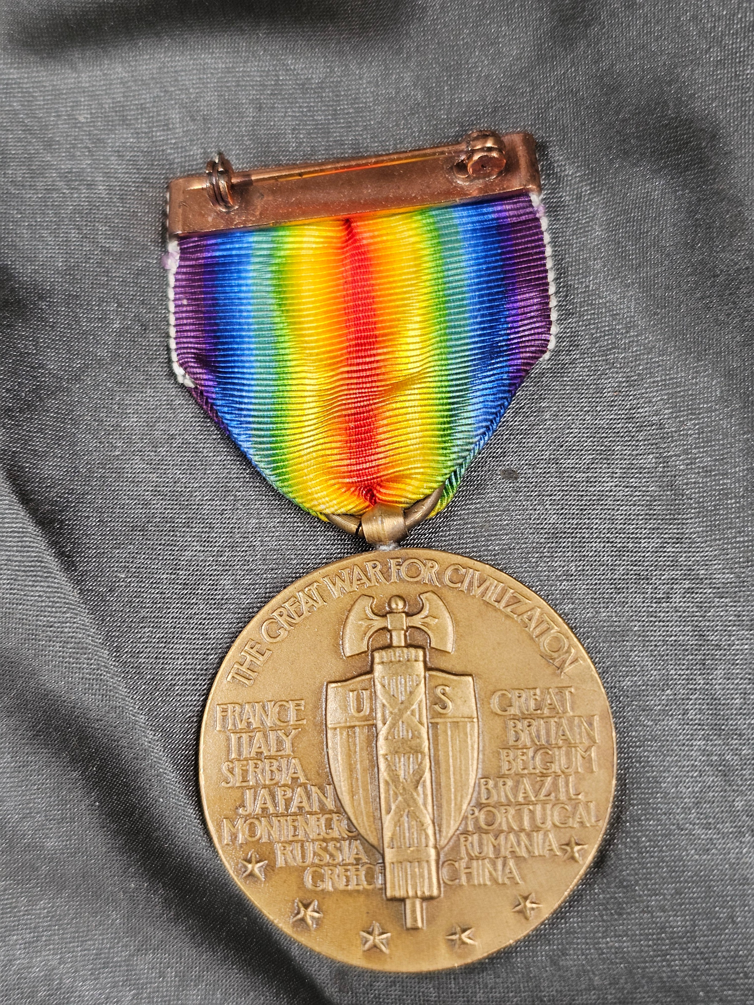 WWI US VICTORY MEDAL — image 2