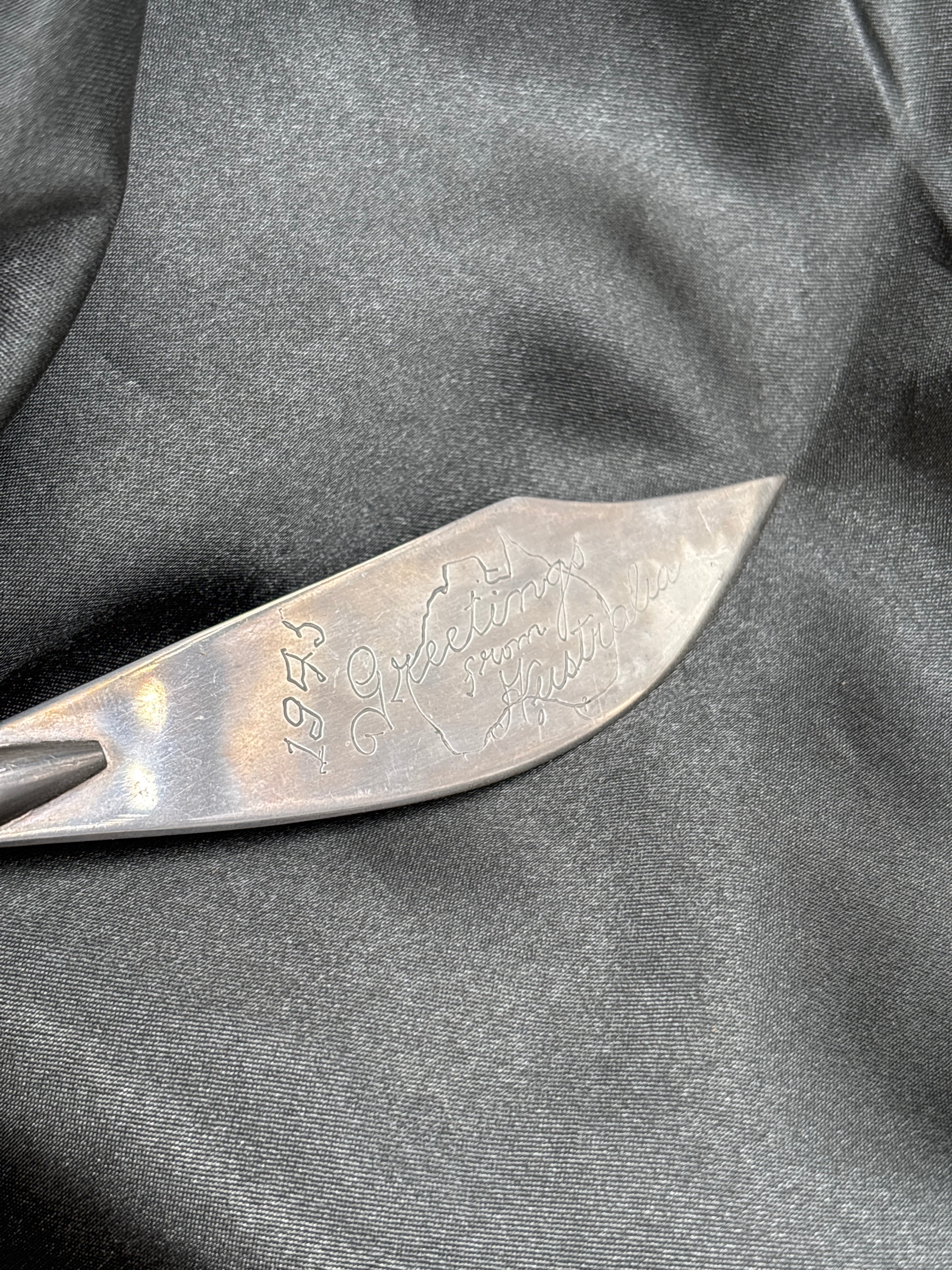 WWII ERA AUSTRALIAN SOUVENIR CHEESE KNIFE — image 3