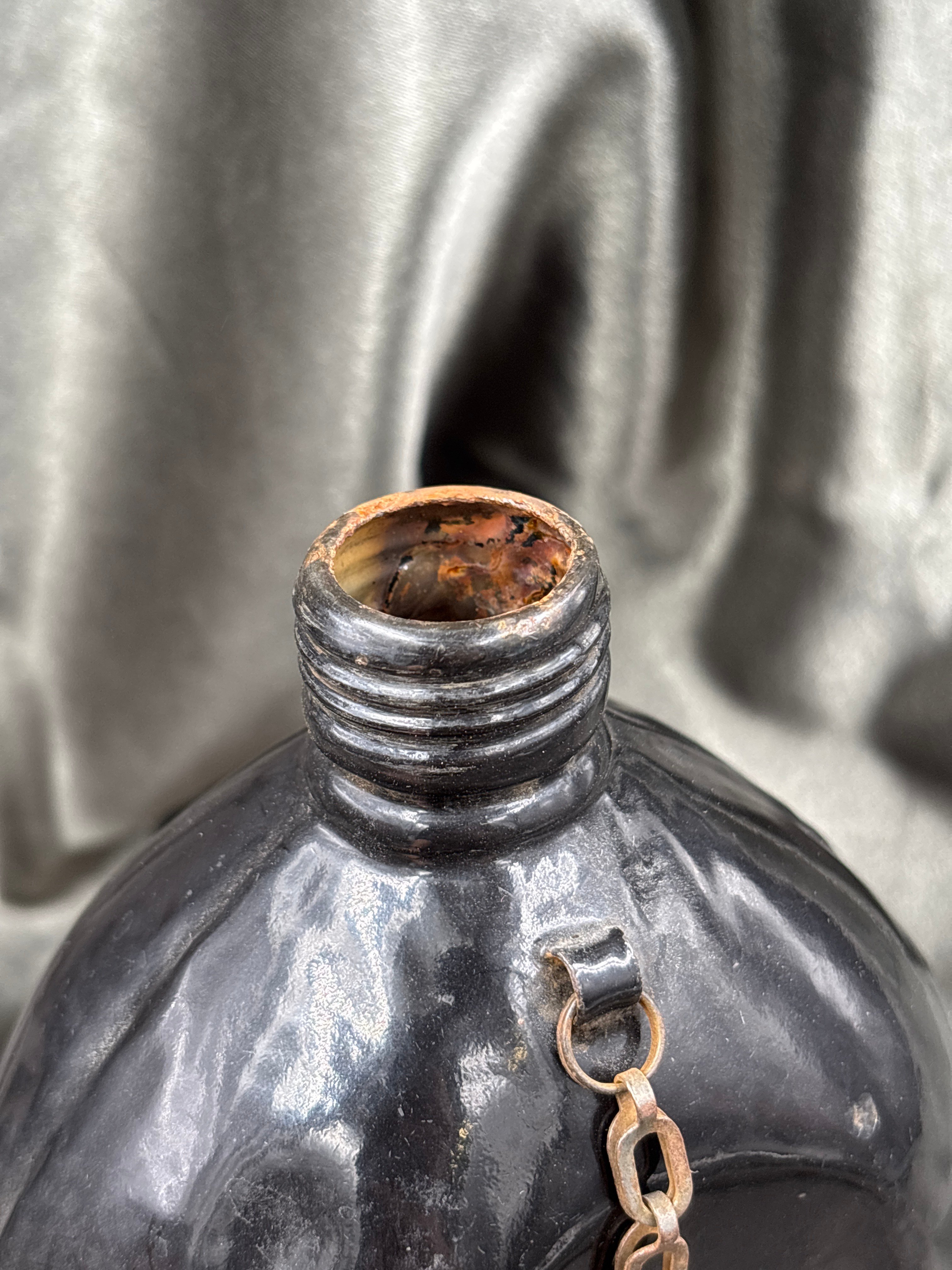 WWII US ENAMEL CANTEEN — image 4