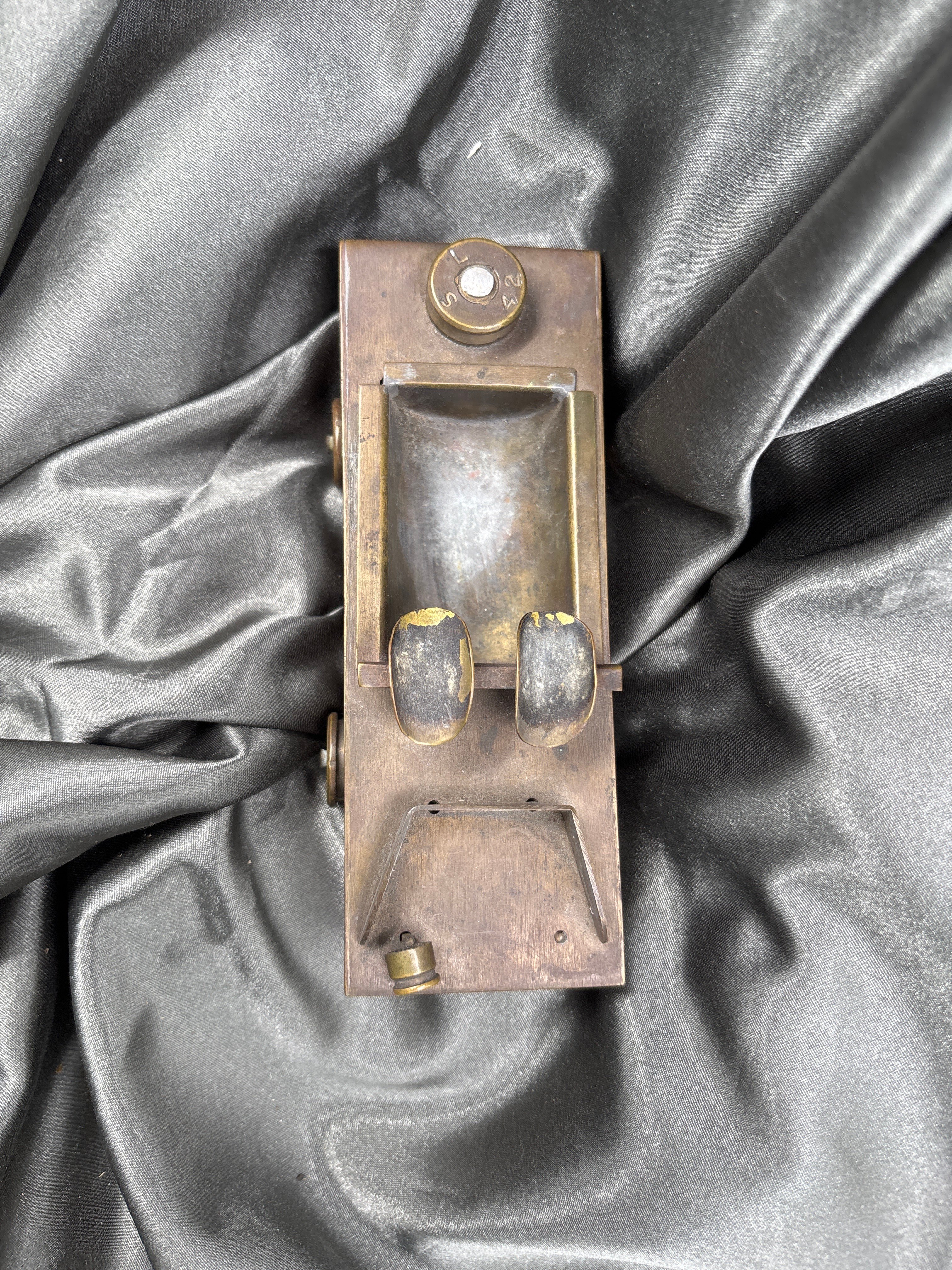 WWII ERA DUCK TRENCH ART ASHTRAY — image 3