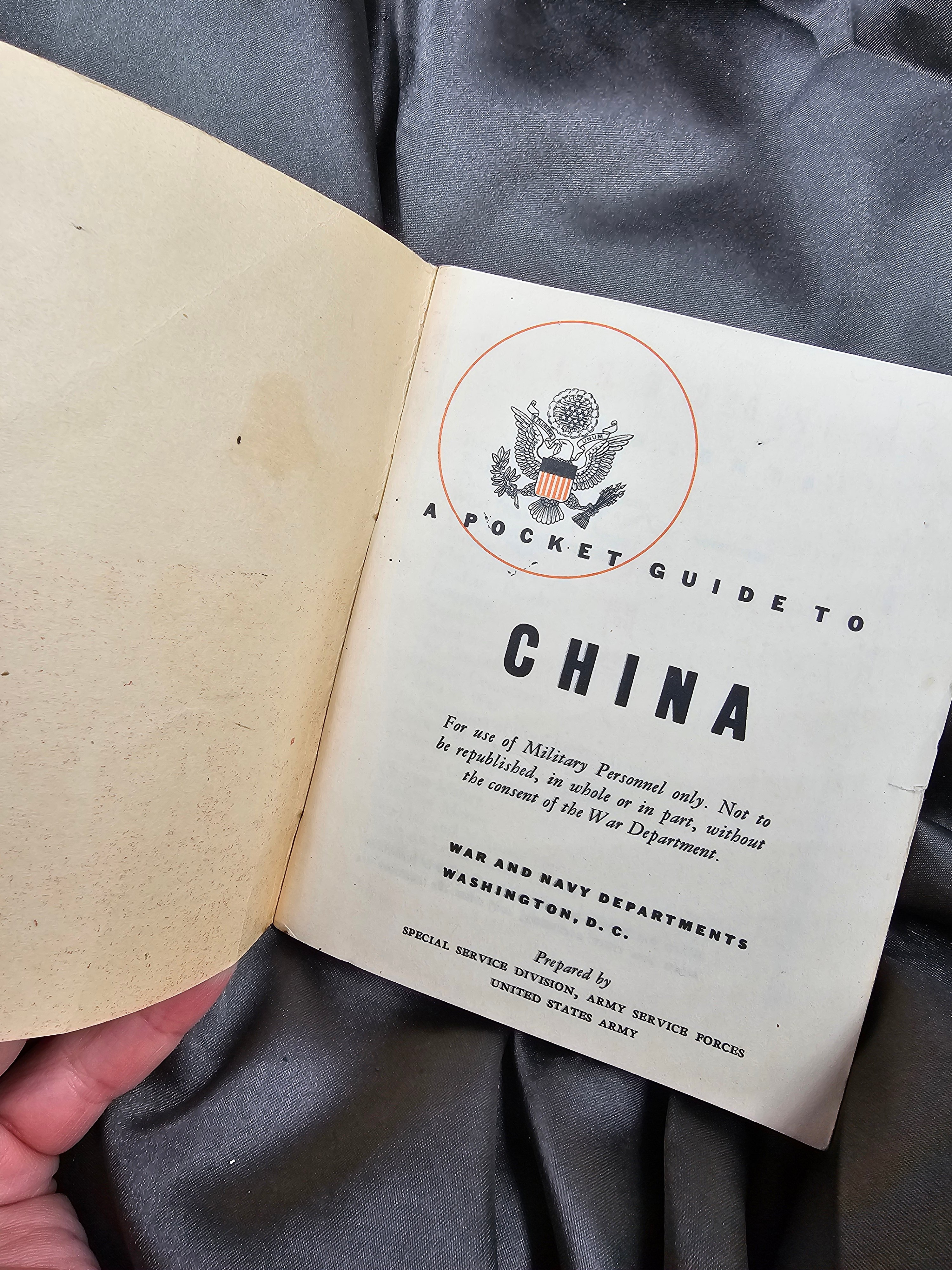 WWII US POCKET GUIDE TO CHINA — image 3