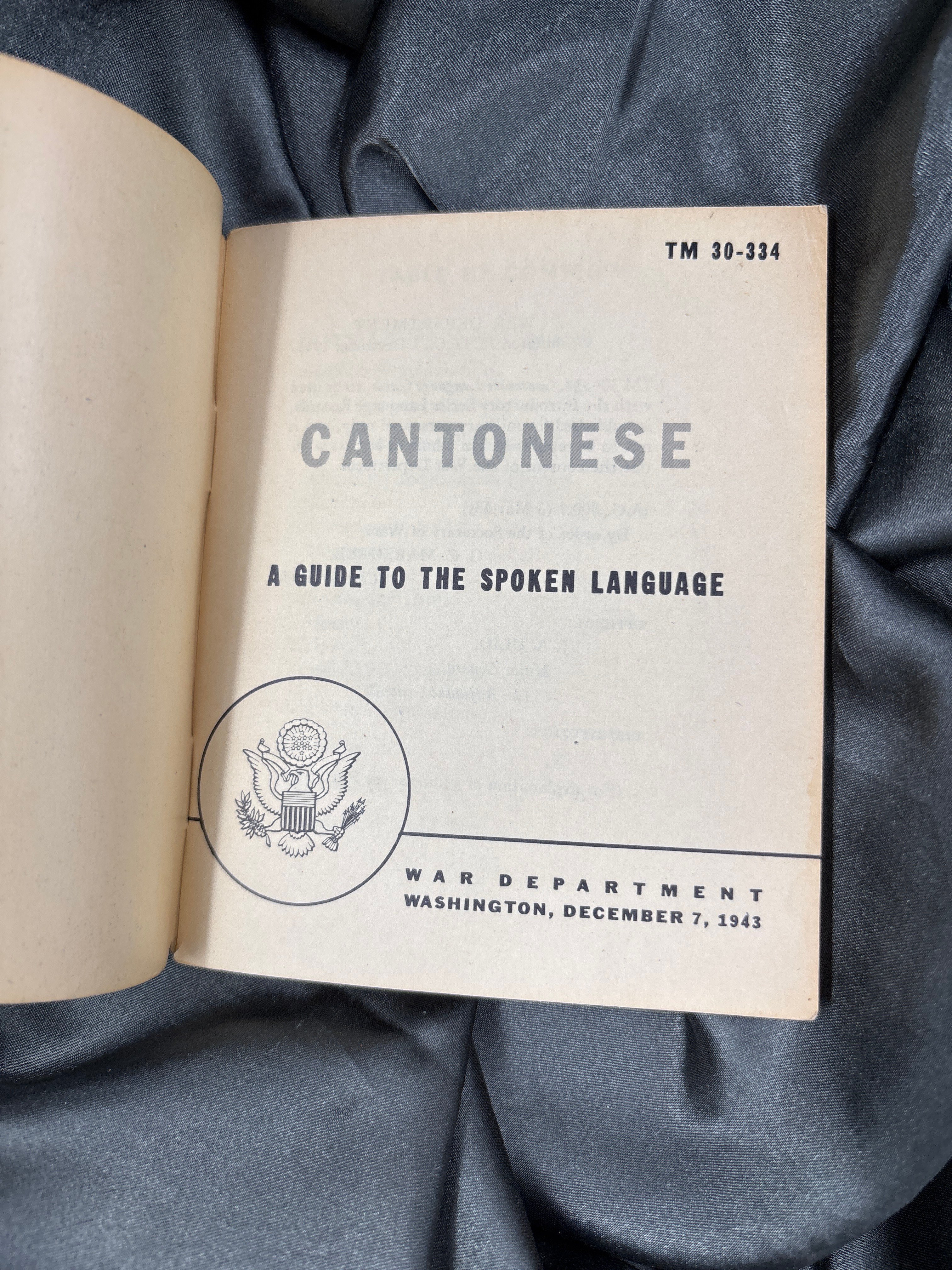 WWII US CANTONESE LANGUAGE GUIDE — image 2