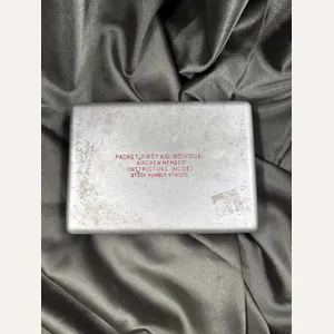 WWII AIR CREW MEMBER FIRST AID PACKET