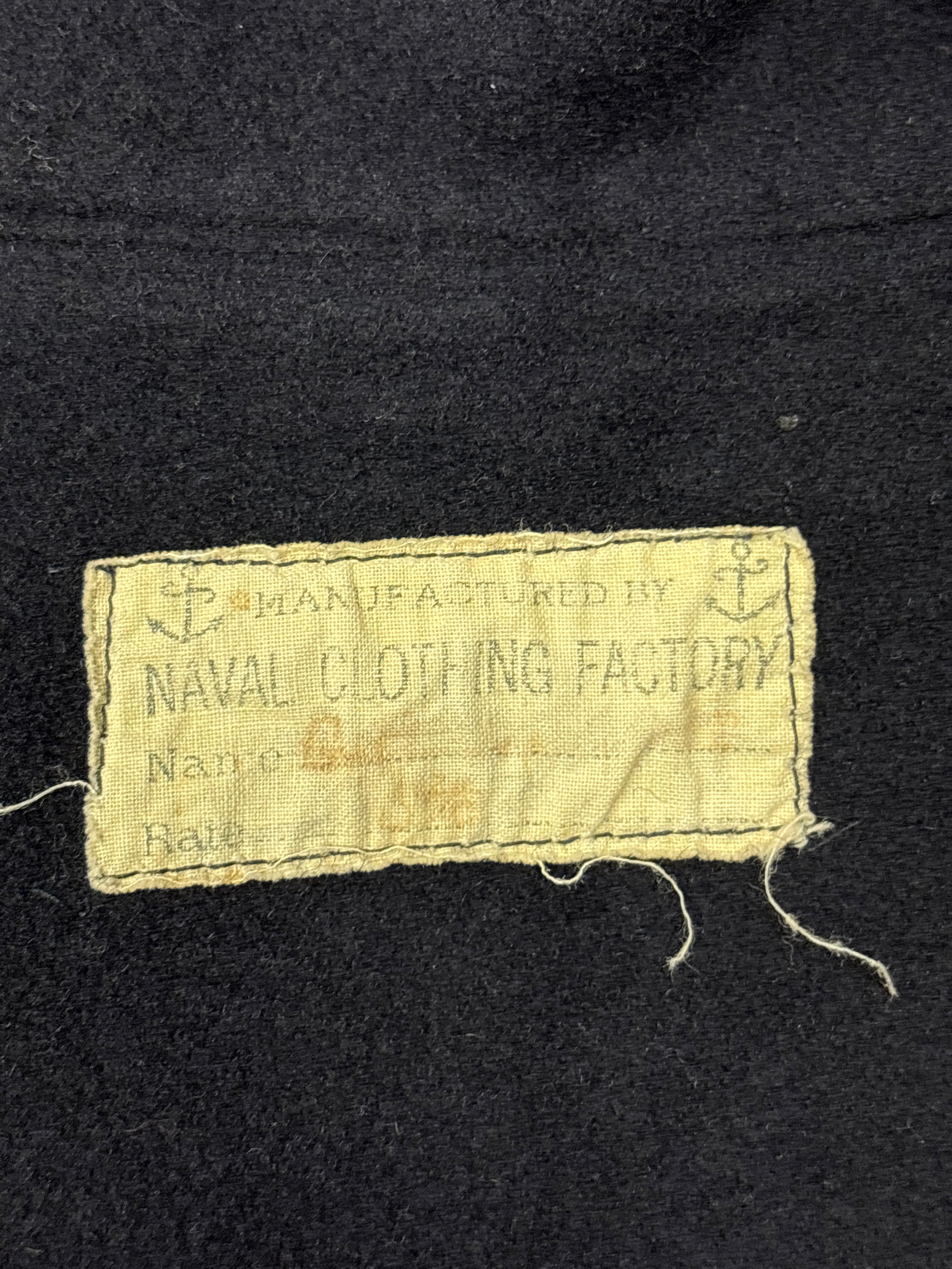 WWII US AMPHIBIOUS NAVY JUMPER 3RD CLASS ELECTRICIAN — image 4