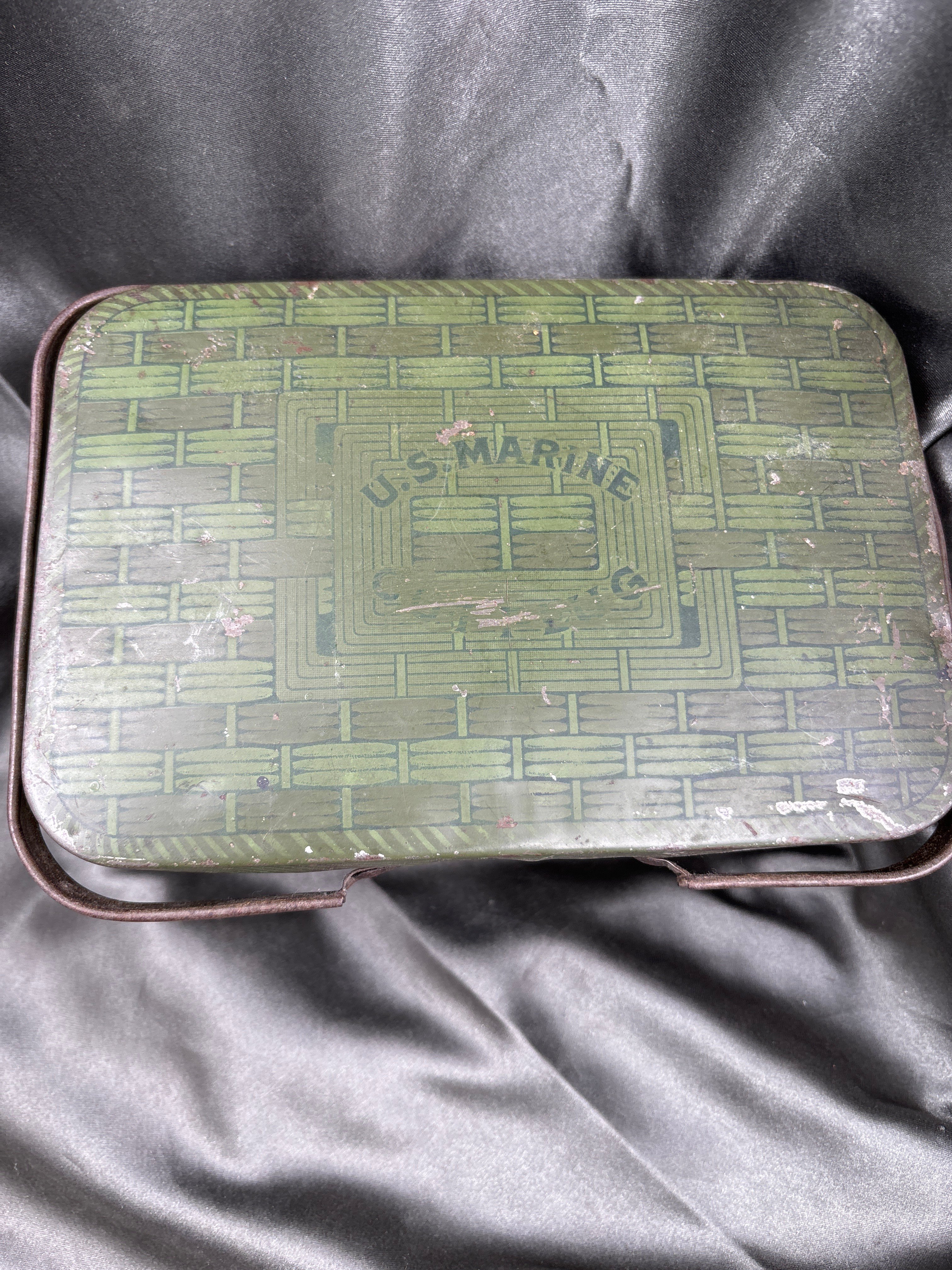 1920'S US MARINE CORPS TOBACCO PLUG CUT CONTAINER — image 2