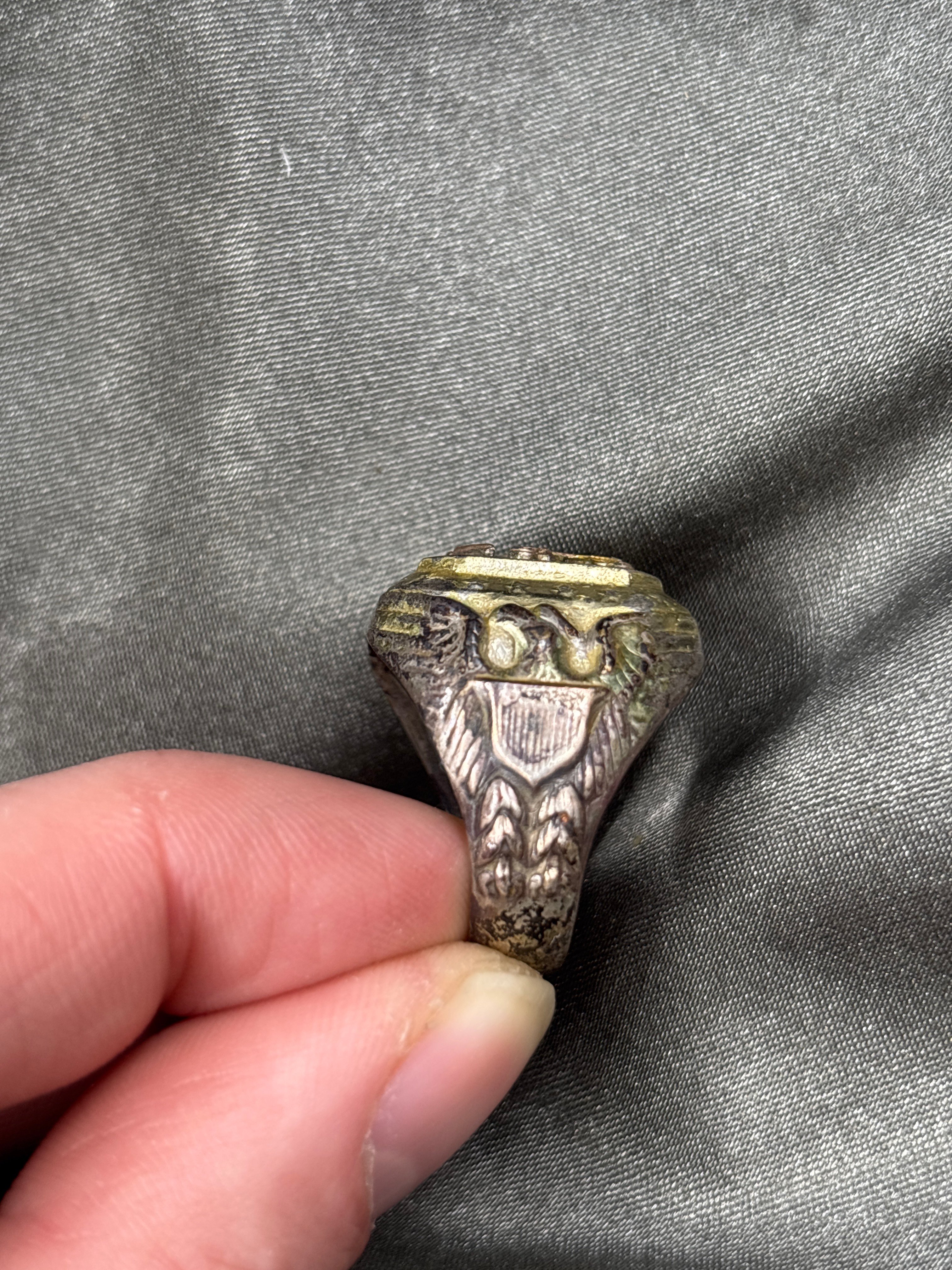 WWII ERA US NAVY RING — image 3