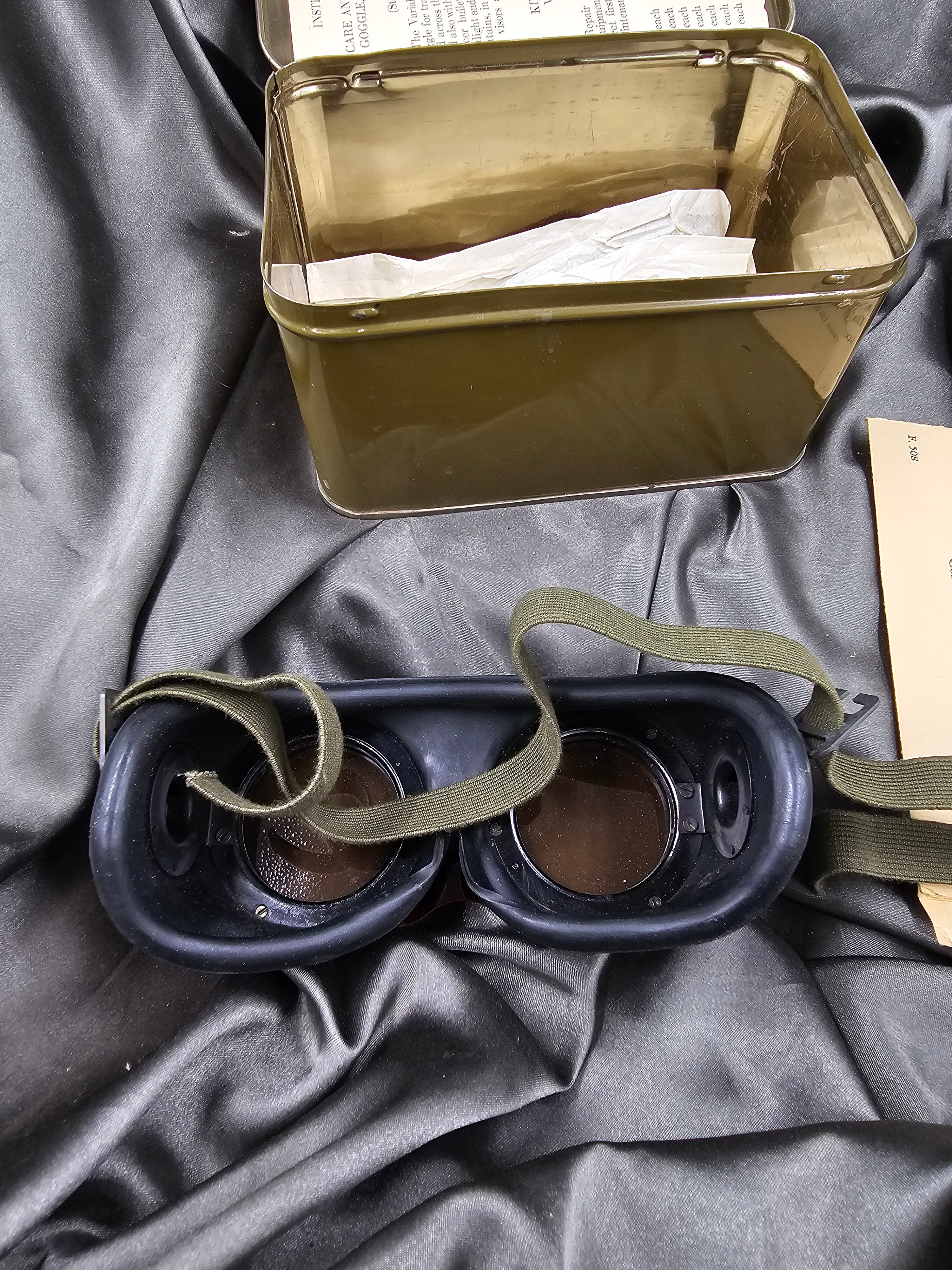 WWII US VARIABLE DENSITY GOGGLES — image 3