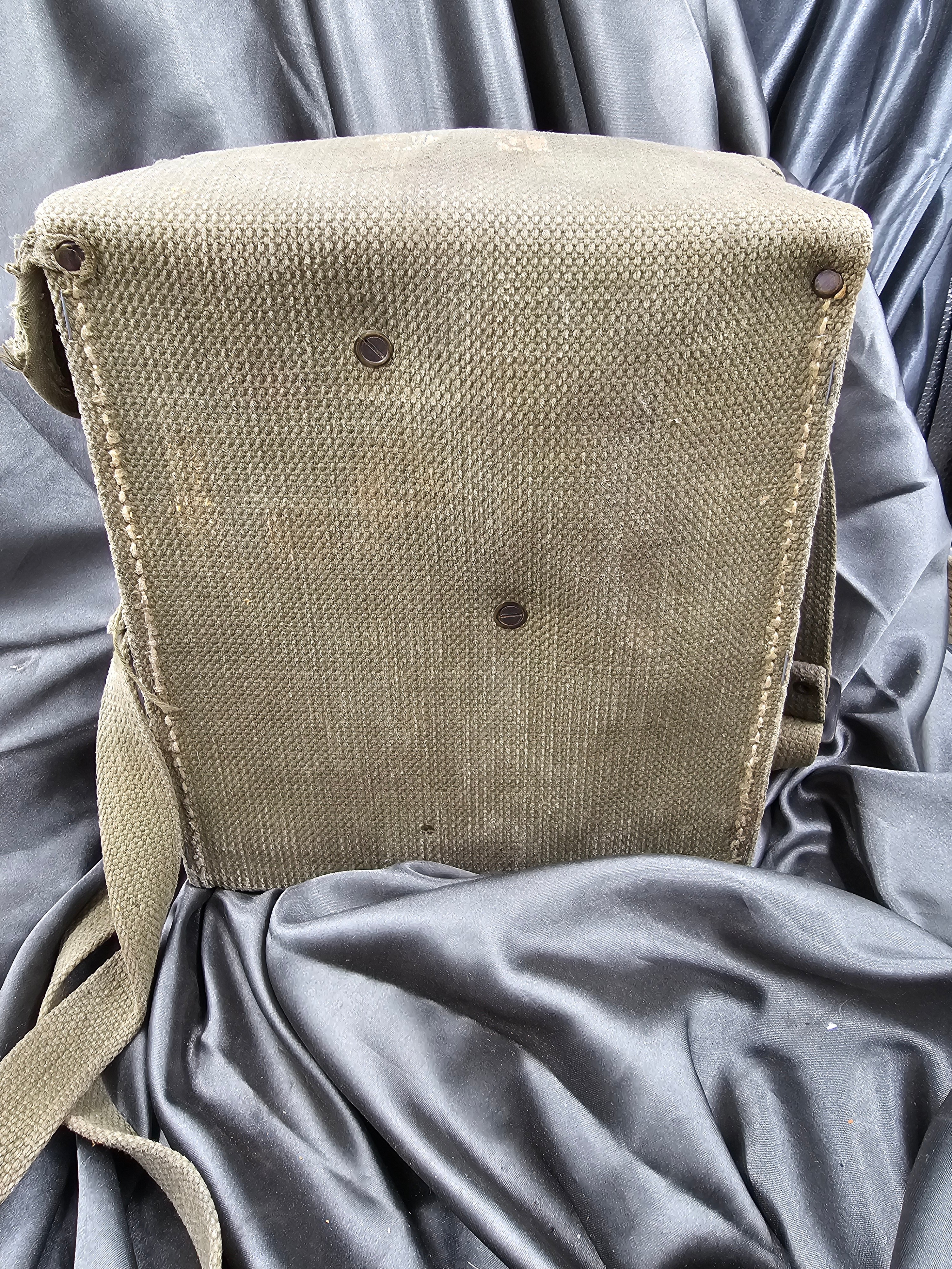 BELGIAN ARMY FIELD PHONE WITH CANVAS COVER — image 5