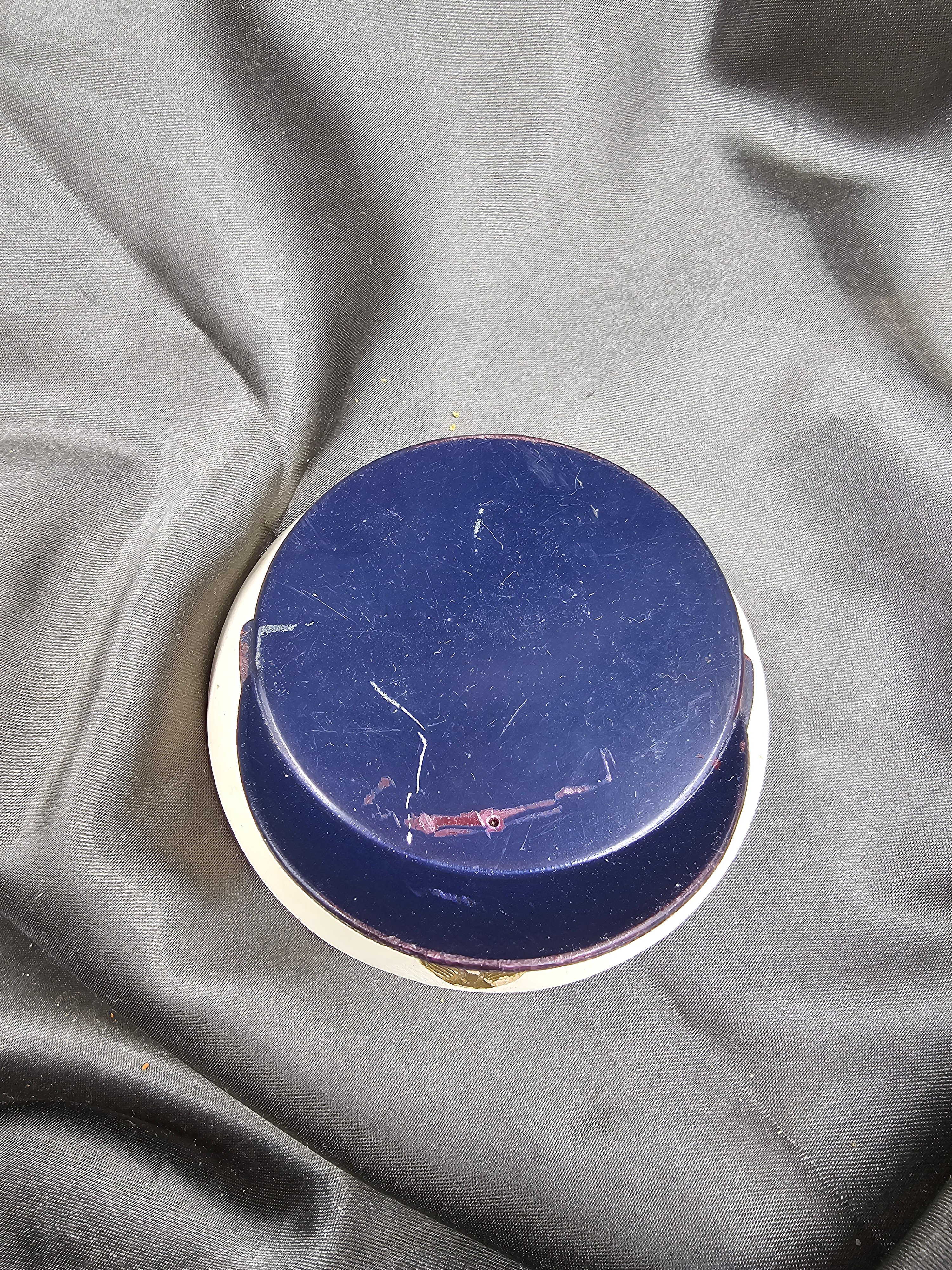 WWII US NAVY SWEETHEART COMPACT — image 3