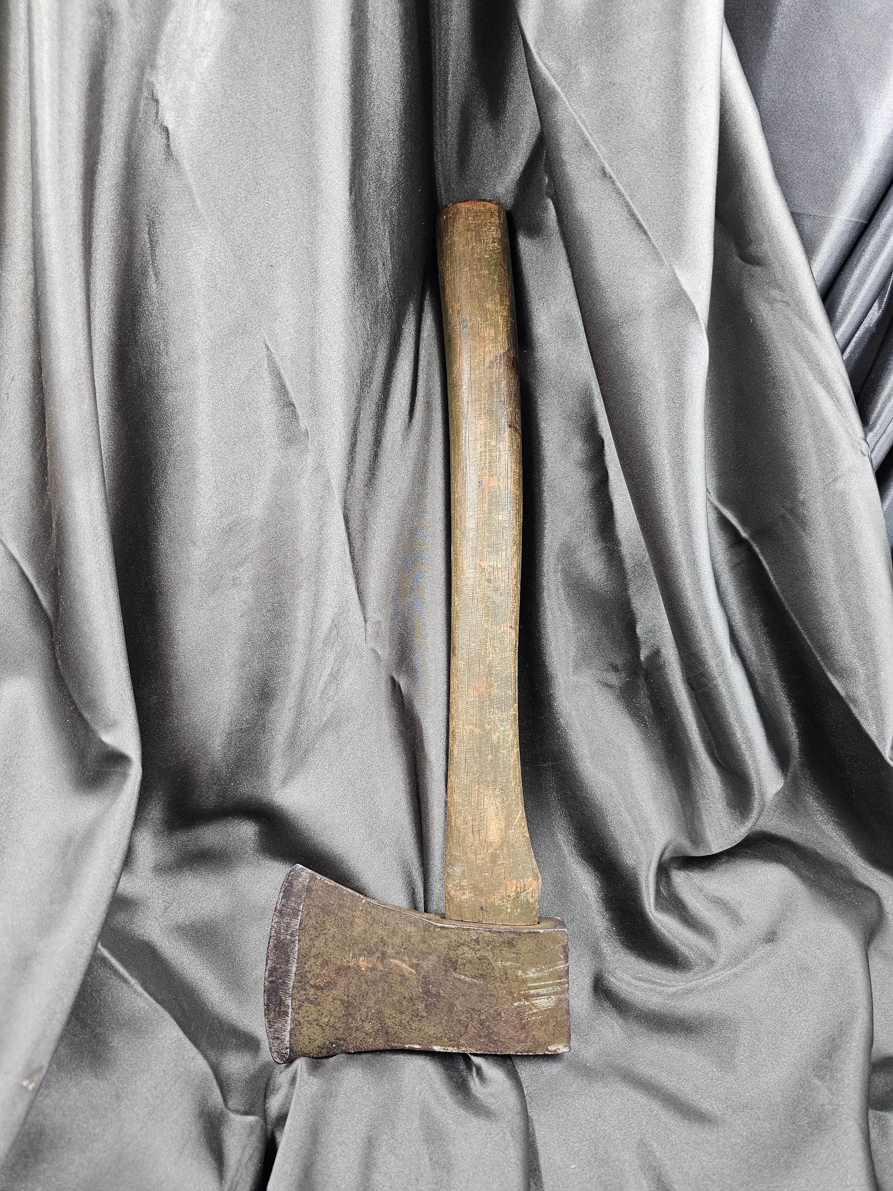 WWII US ARMY AXE — image 2