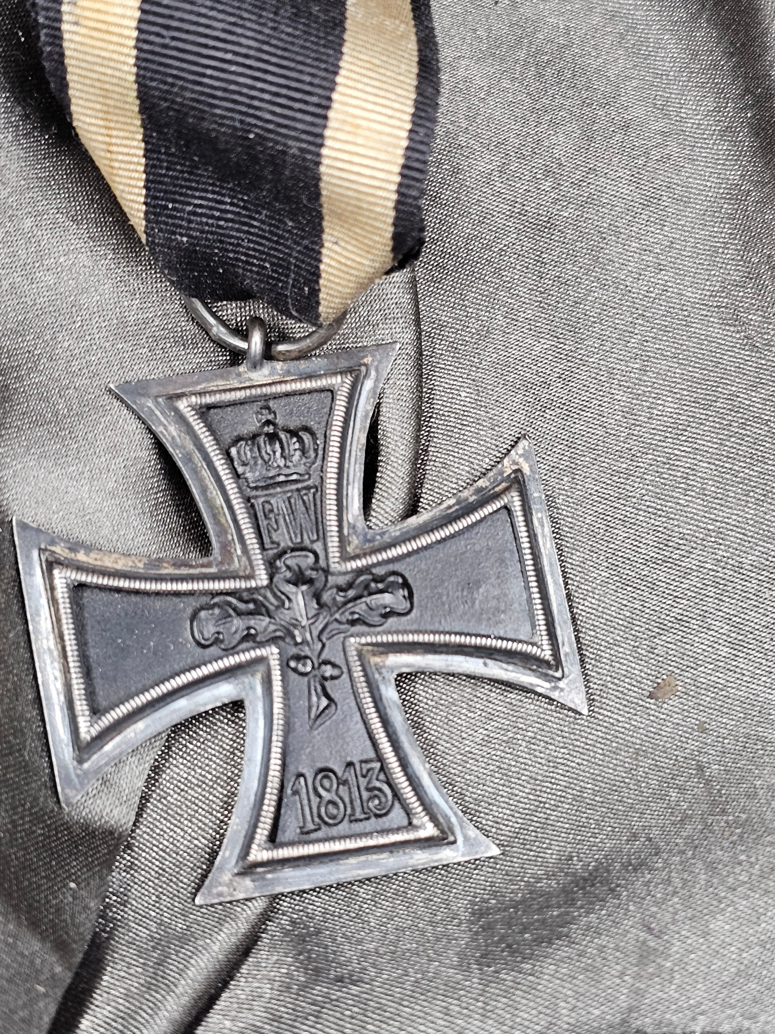 WWI GERMAN IRON CROSS SECOND CLASS — image 3