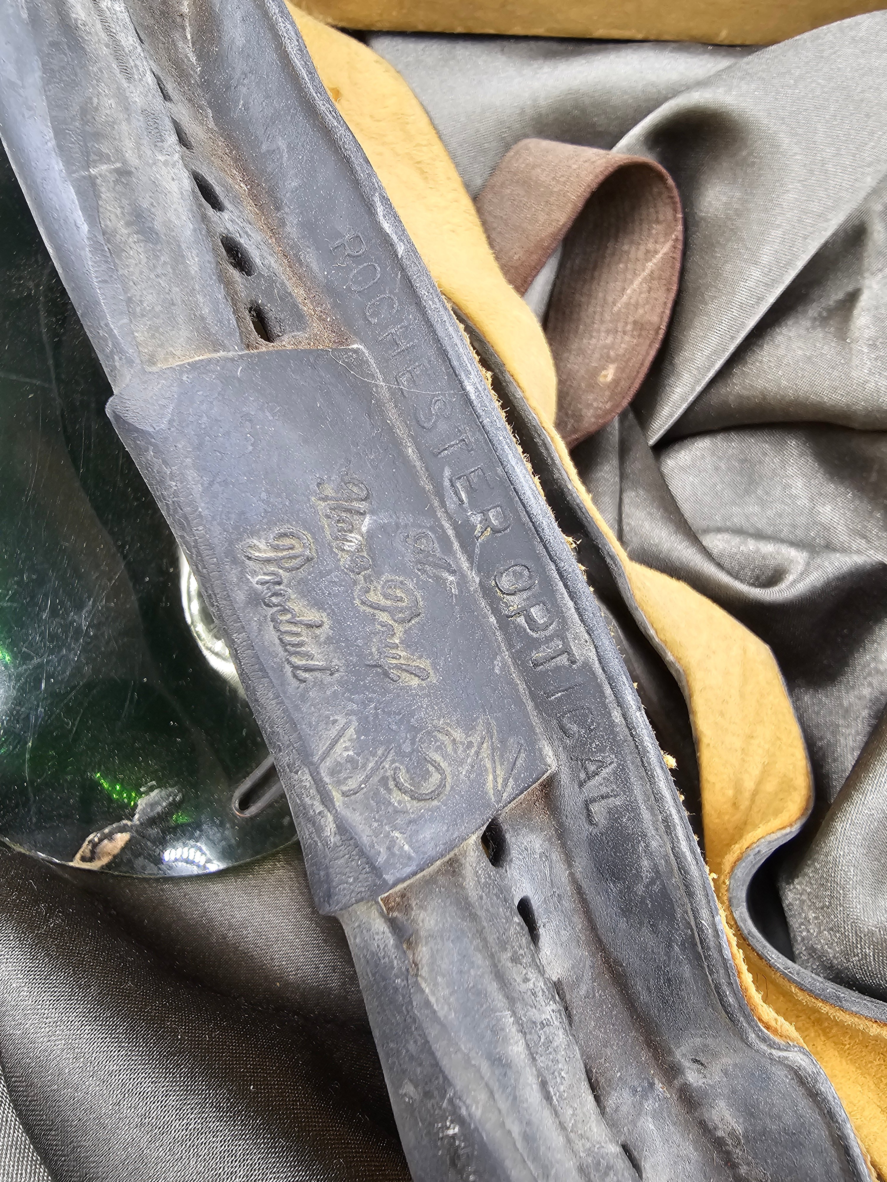 WWII US NAVY B-8 FLYING GOGGLE — image 4