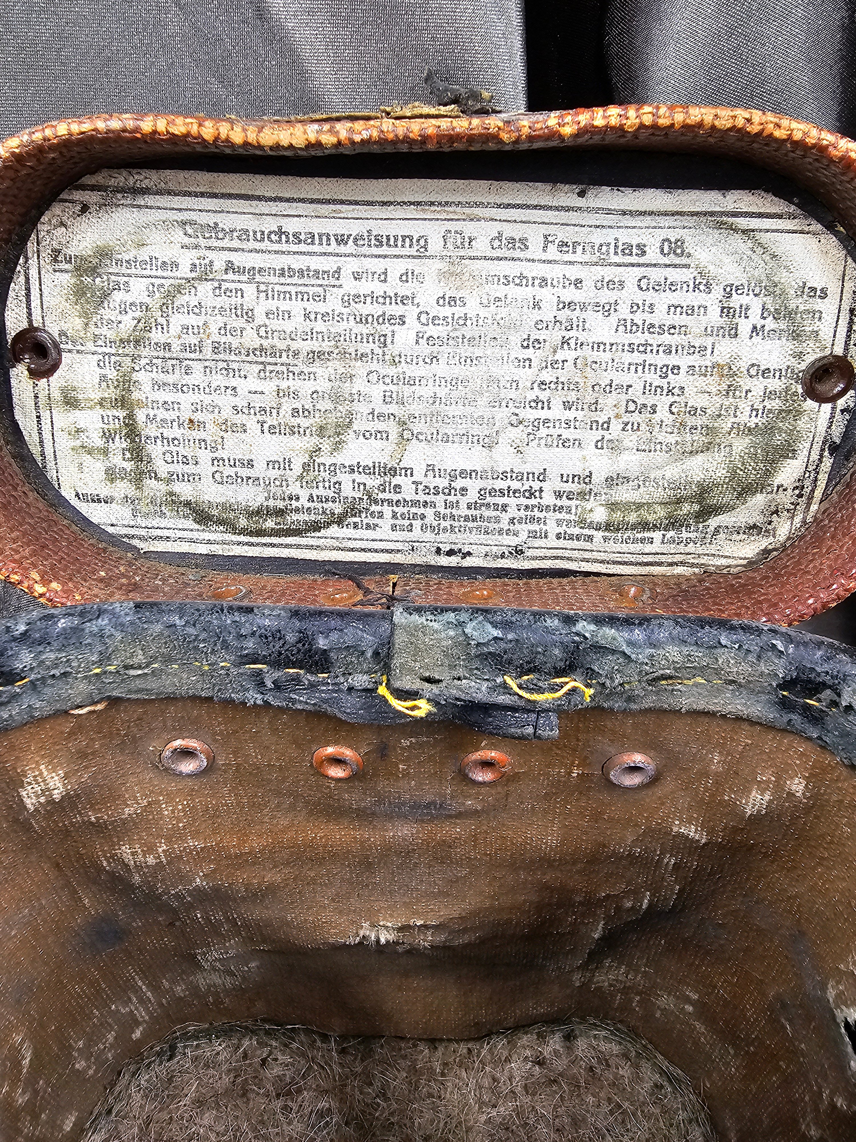 WWI GERMAN ARMY BINOCULARS — image 3