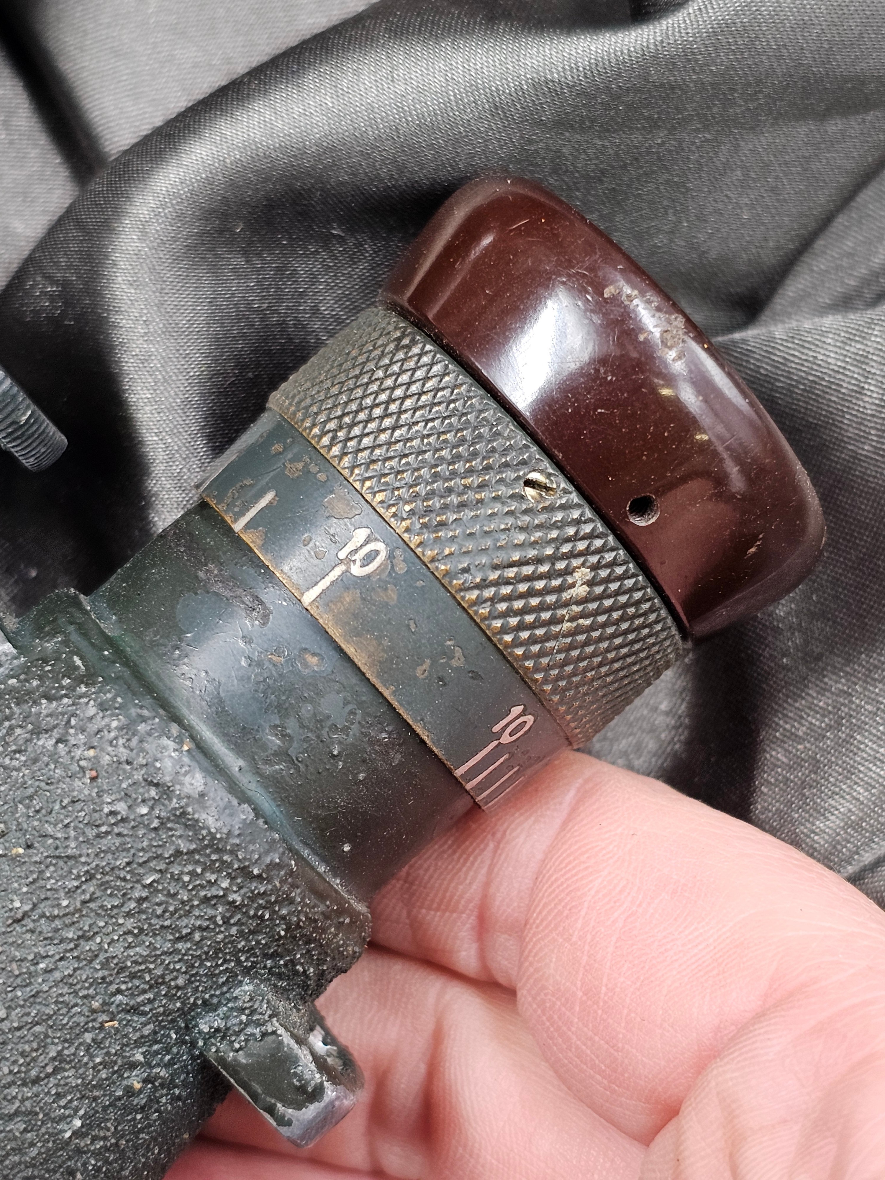 WWI GERMAN ARMY BINOCULARS — image 6