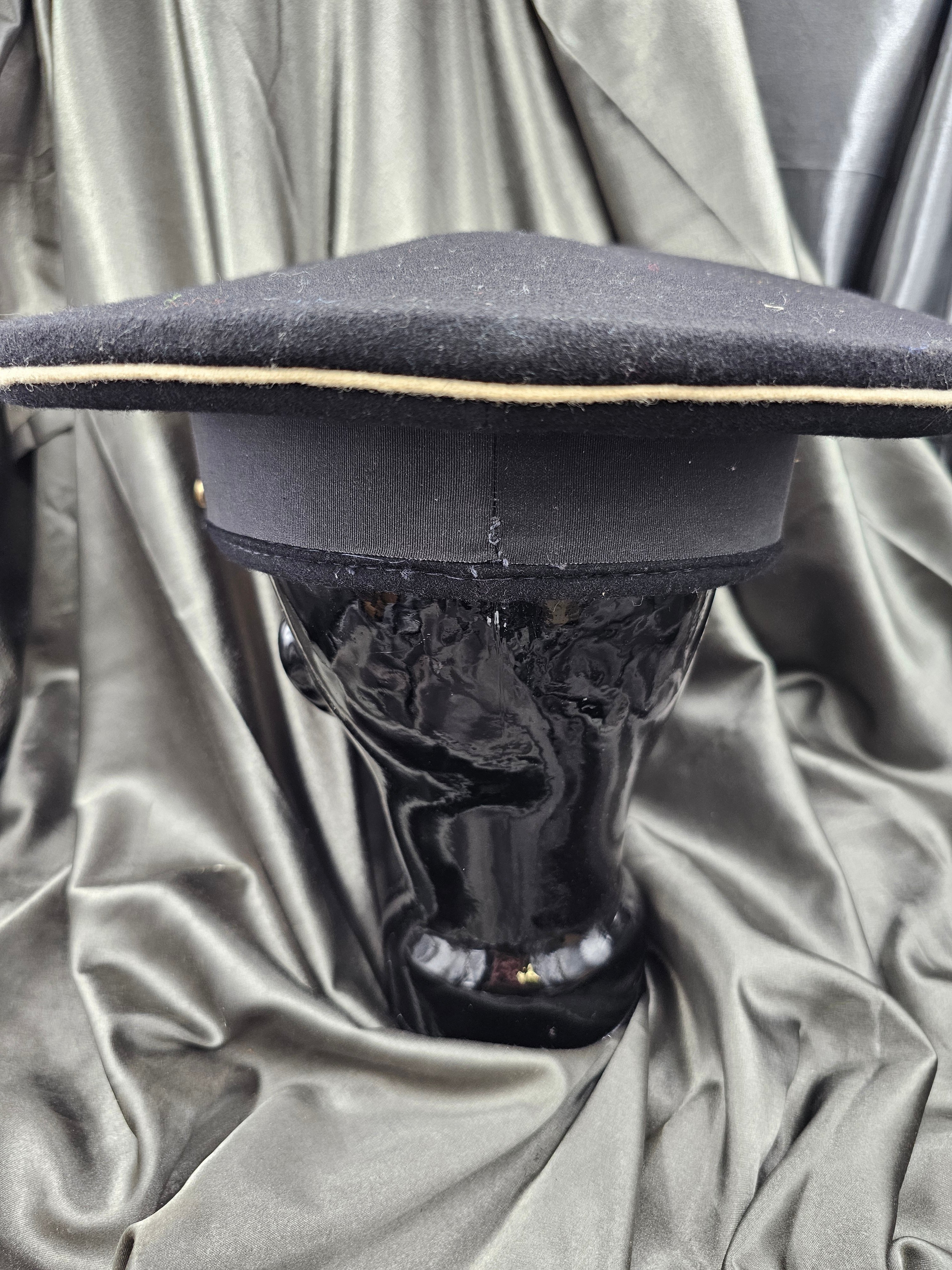 SOVIET NAVY OFFICER VISOR CAP — image 2