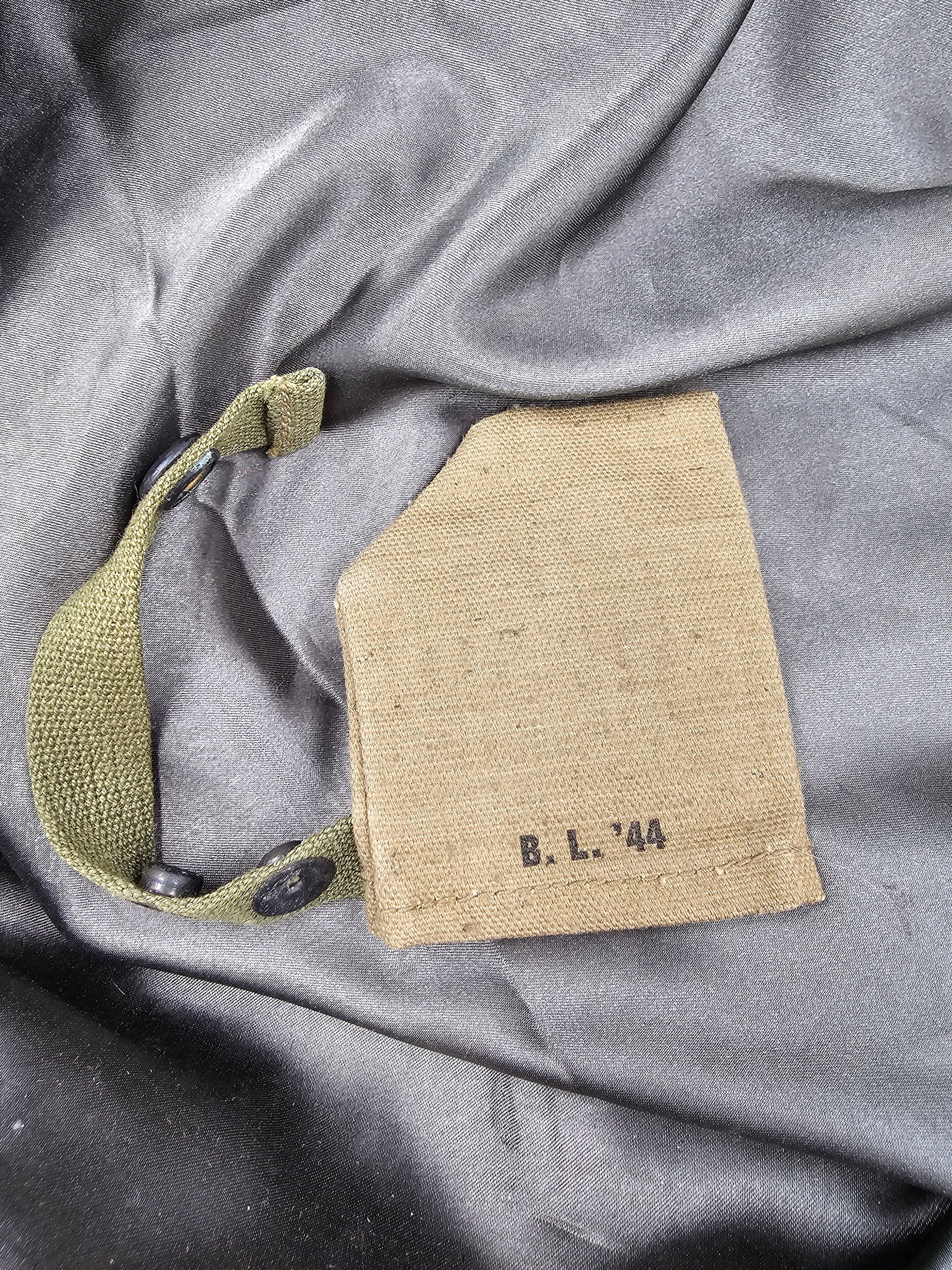 WWII US M1 GARAND MUZZLE COVER — image 2