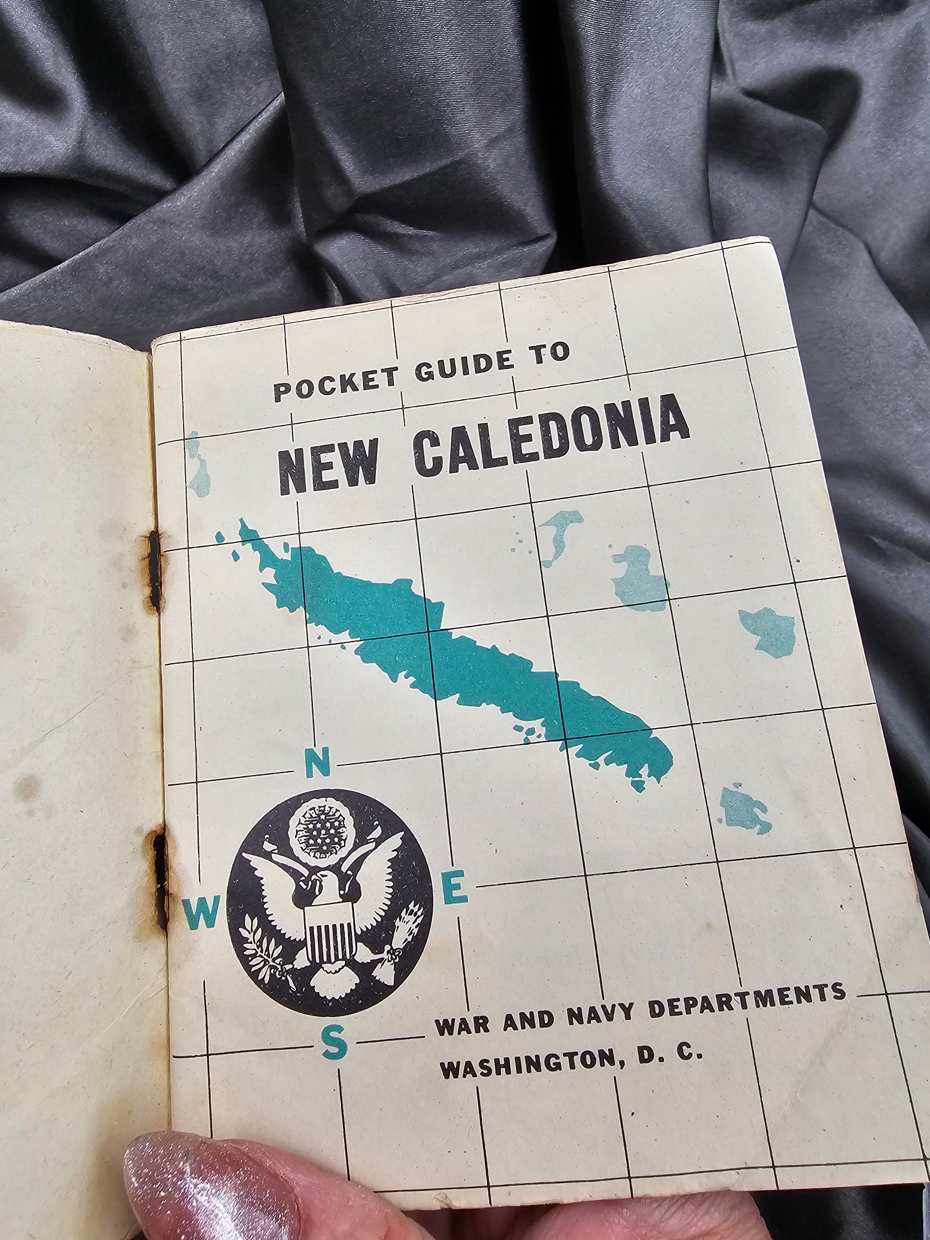 WWII ERA POCKET GUIDE TO NEW CALEDONIA — image 3