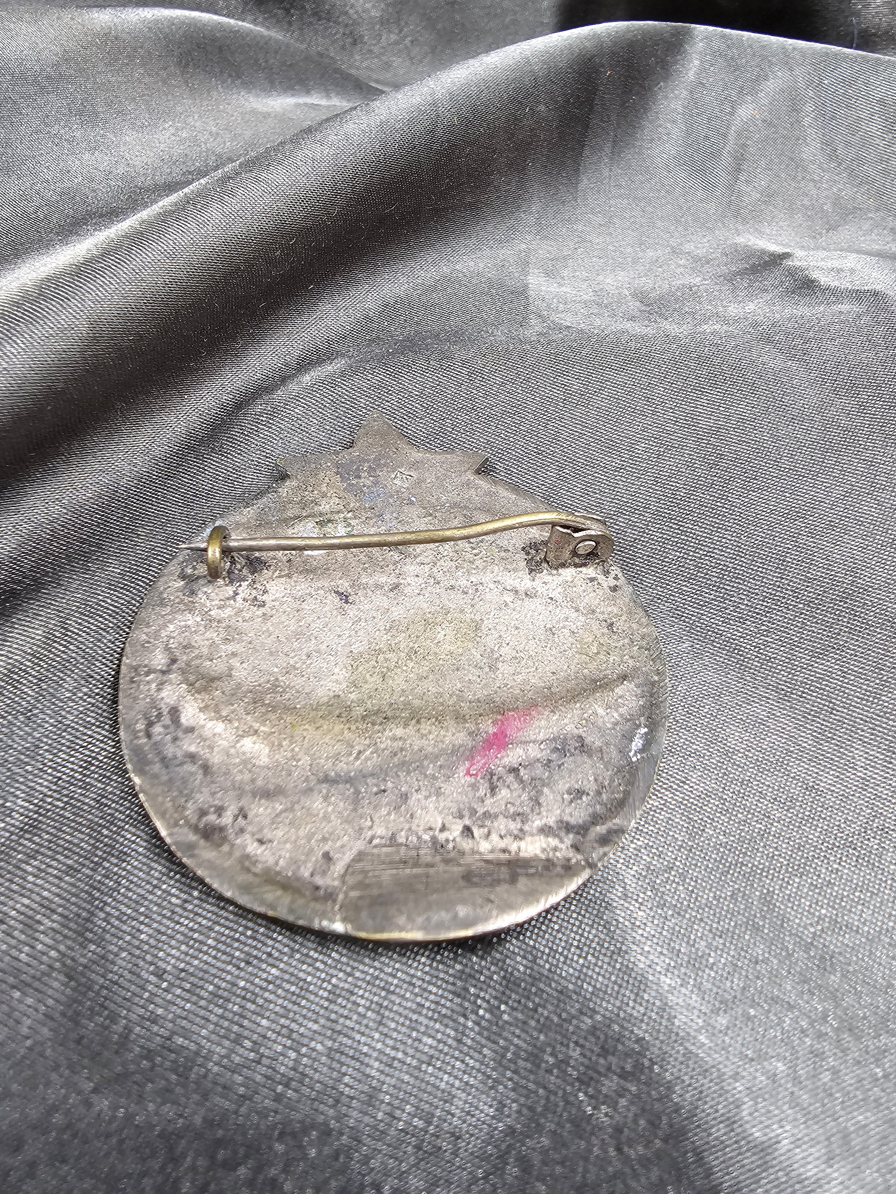 WWII SOUVENIR OF TUNISIA PIN — image 3