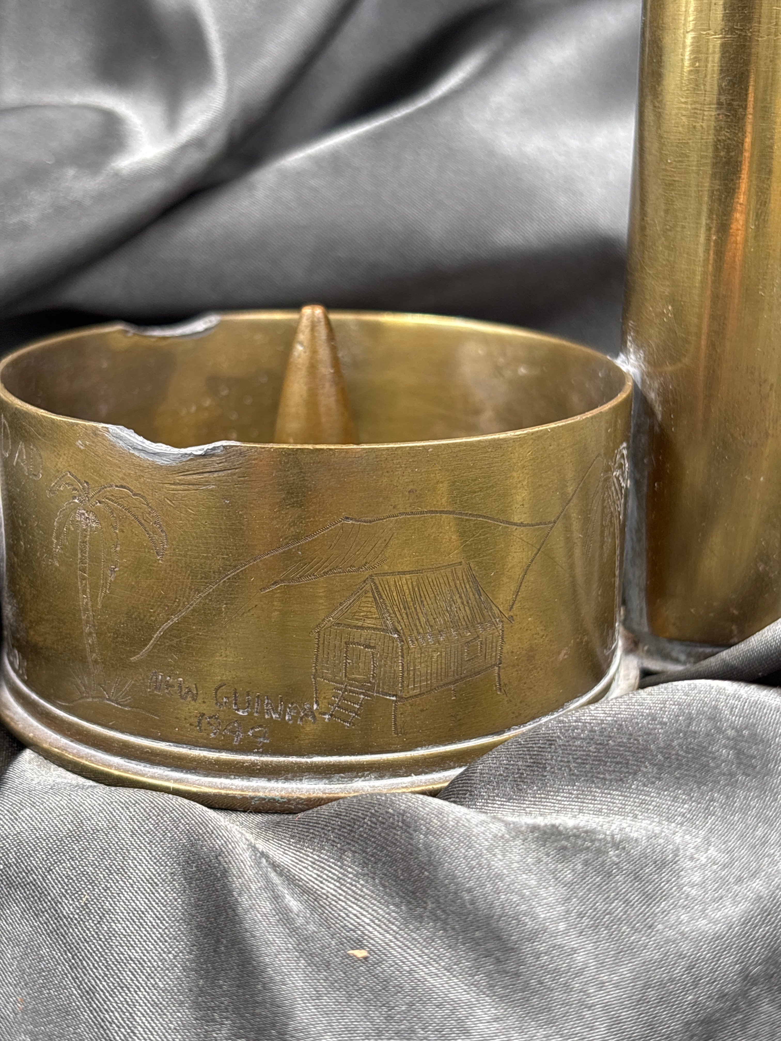 WWII ERA P38 SOUVENIR NEW GUINEA TRENCH ART ASHTRAY — image 4