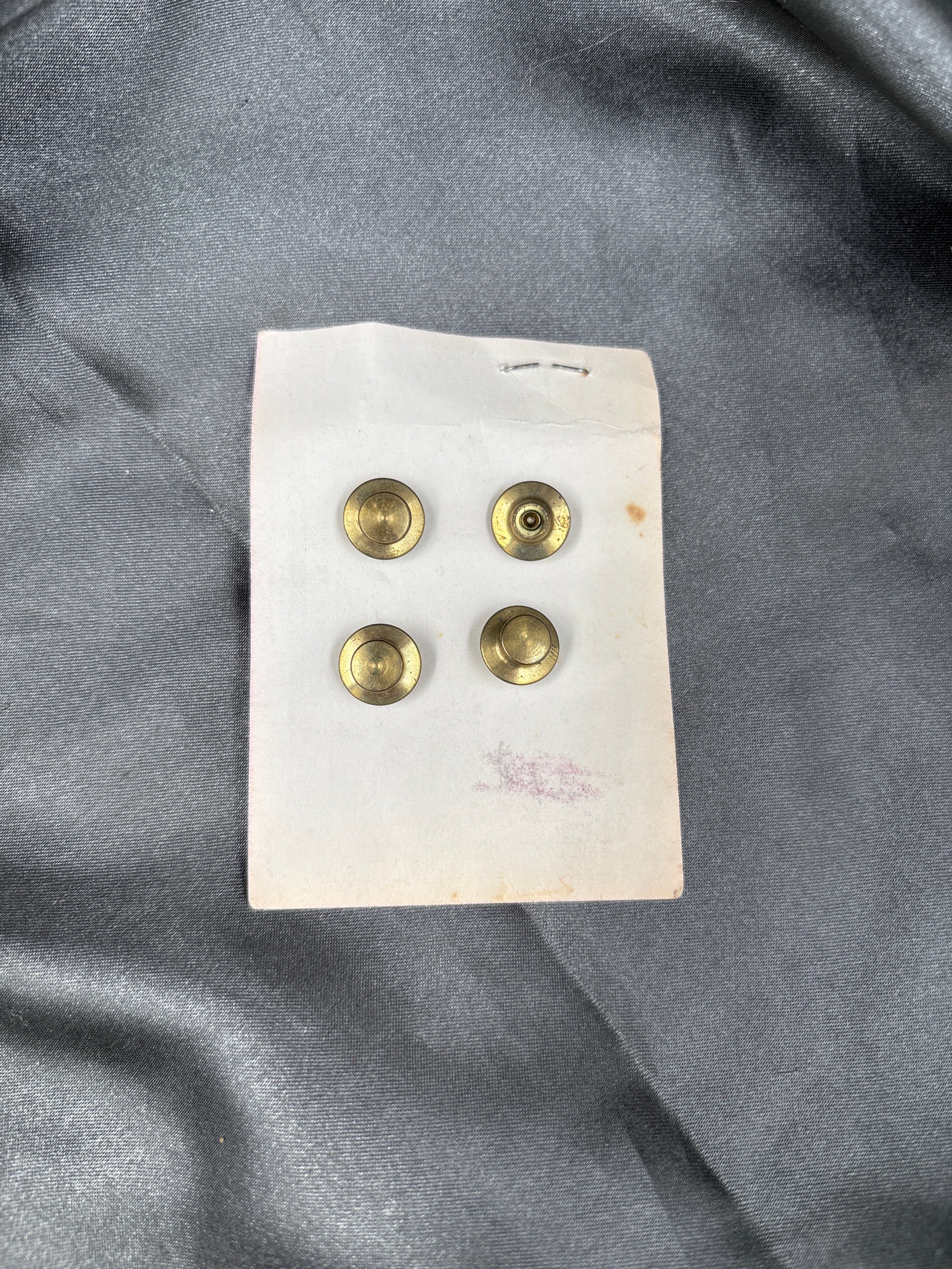 WWII ARMY WOLF BROWN FINANCE OFFICER INSIGNIA — image 2