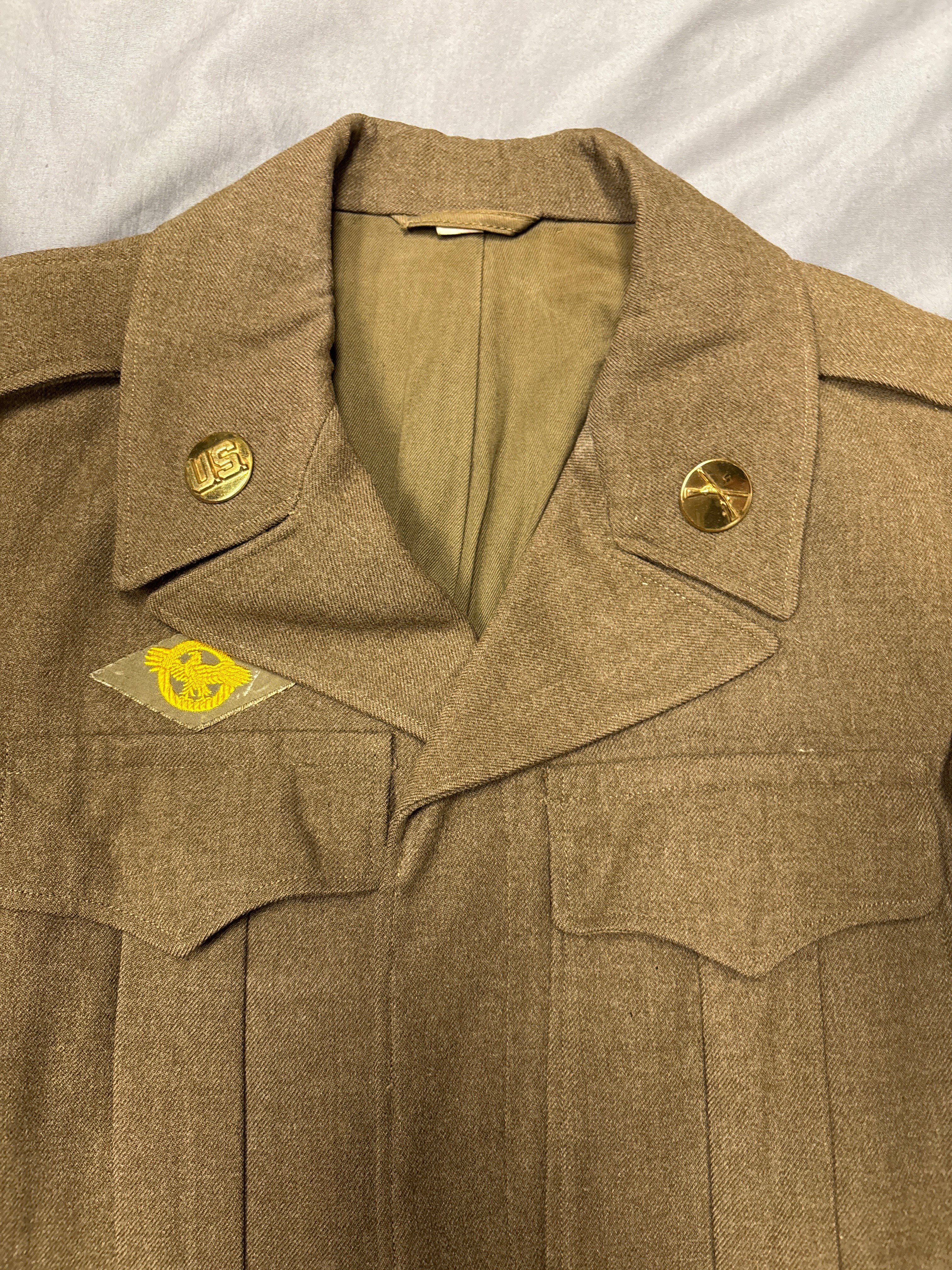 WWII US SECOND INFANTRY DIVISION EISENHOWER JACKET SIZE 34R — image 4