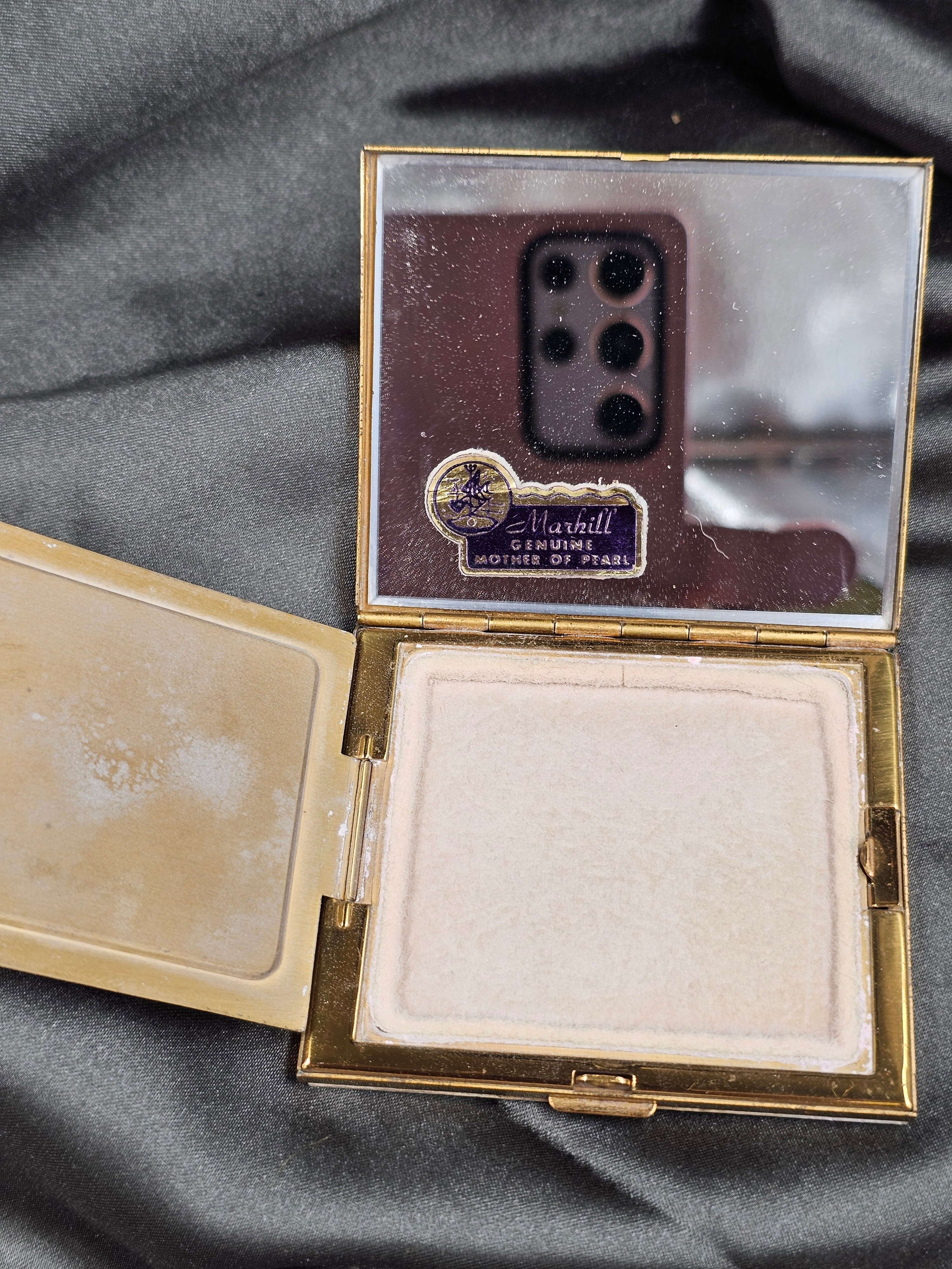 WWII AIRBORNE MOTHER OF PEARL SWEETHEART COMPACT — image 4