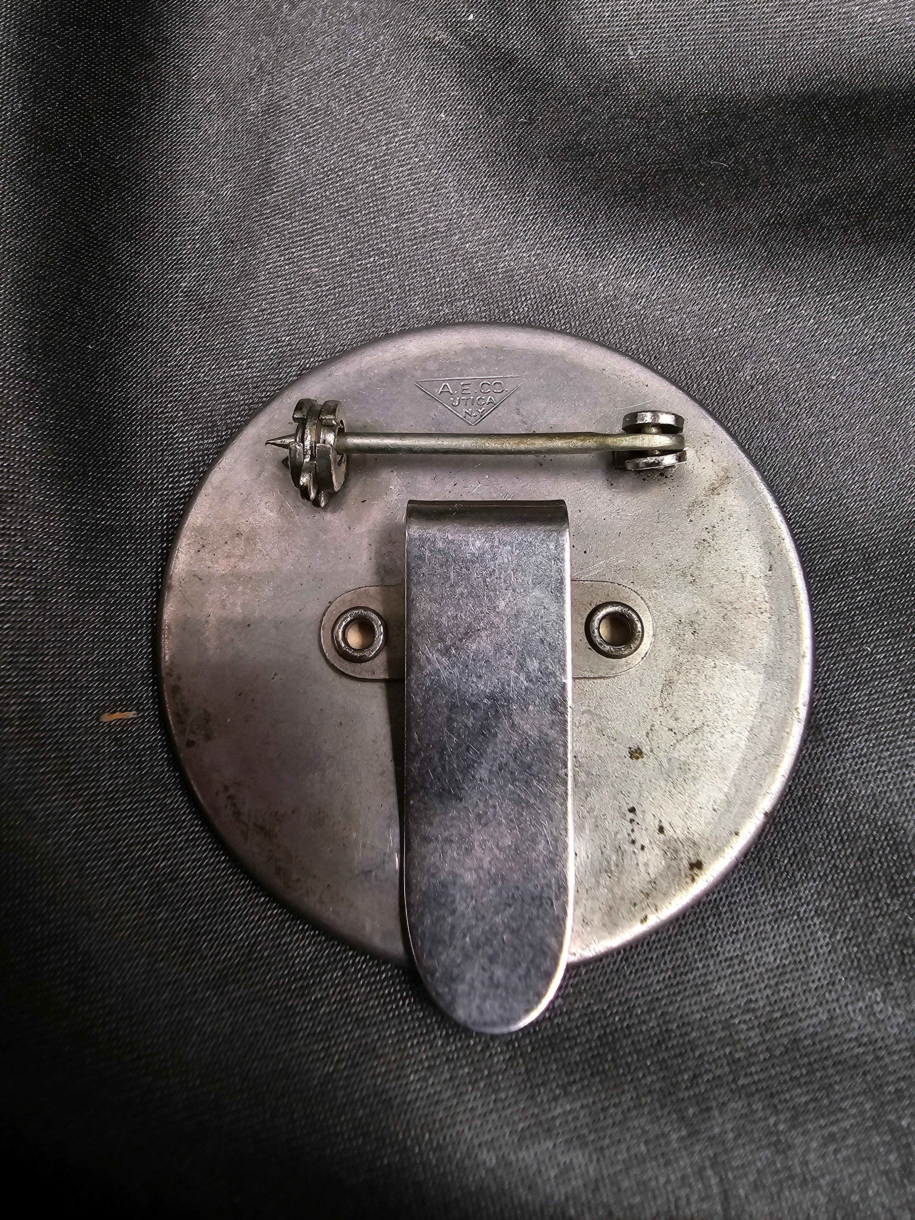 WWII US AIR CORPS EMPLOYEE BADGE — image 2