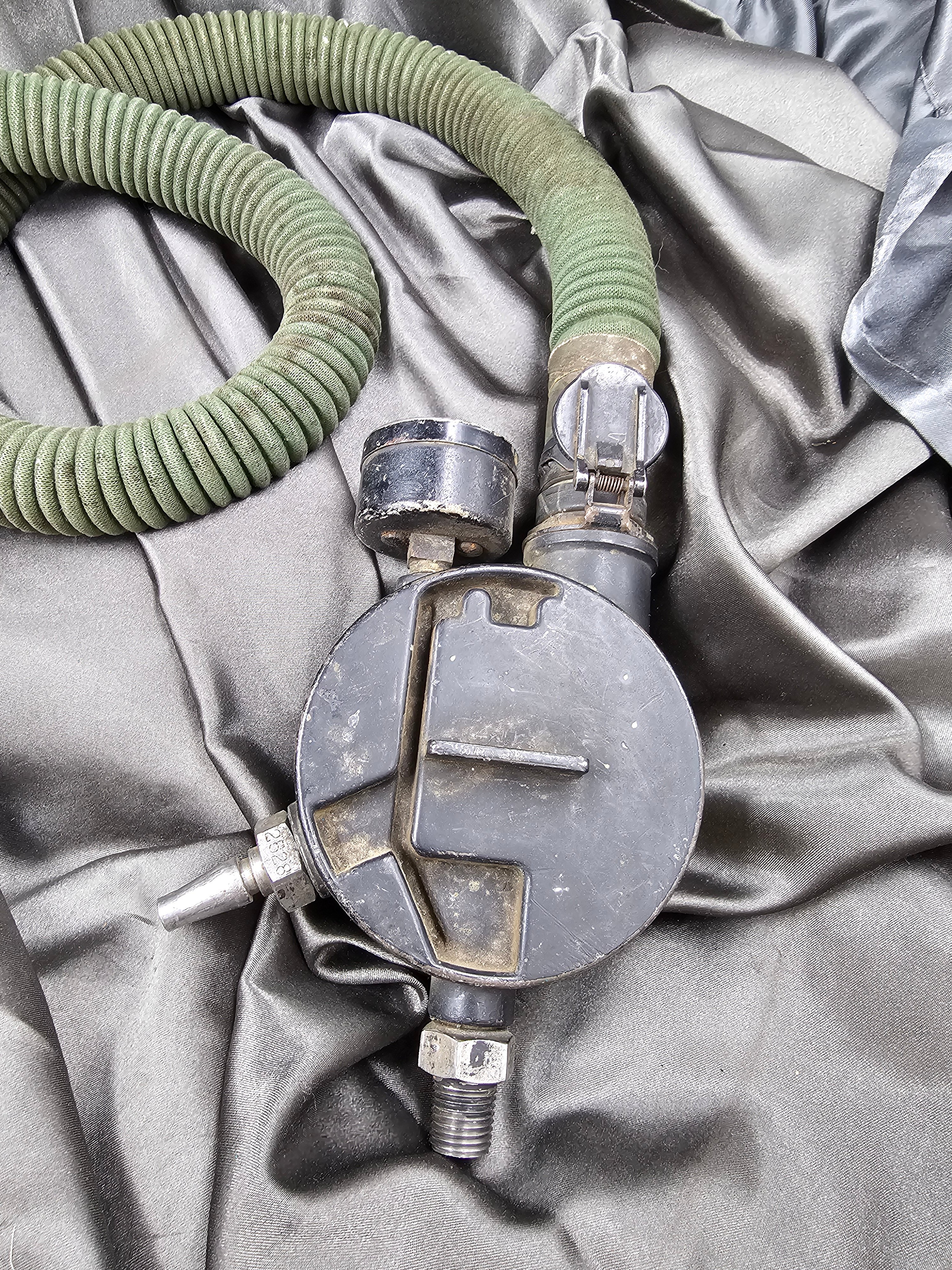 WWII A-13 AIR CORPS OXYGEN REGULATOR — image 3