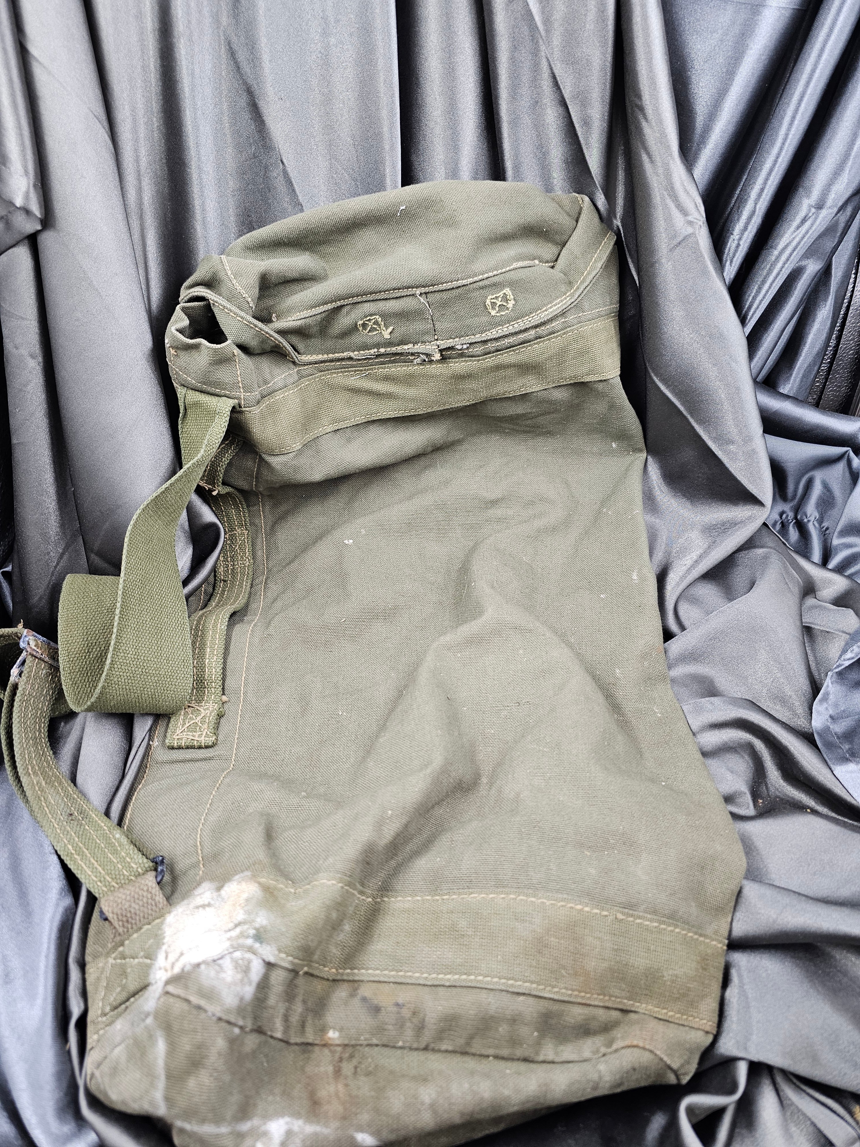 WWII US BAZOOKA BAG — image 2
